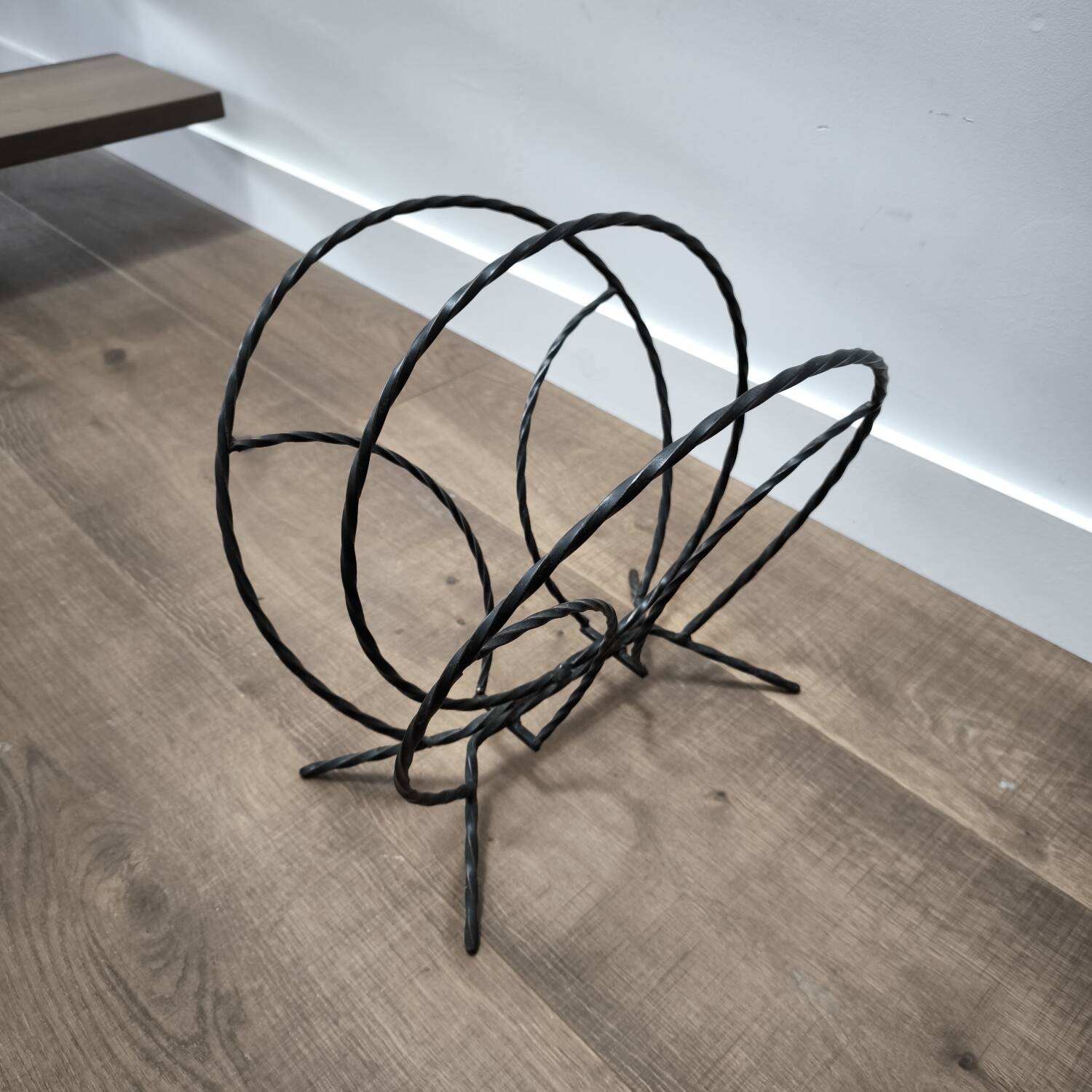 Metal magazine holder