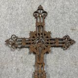 Calvary cross from the Napoleon III period in cast iron topped with the Virgin Mary