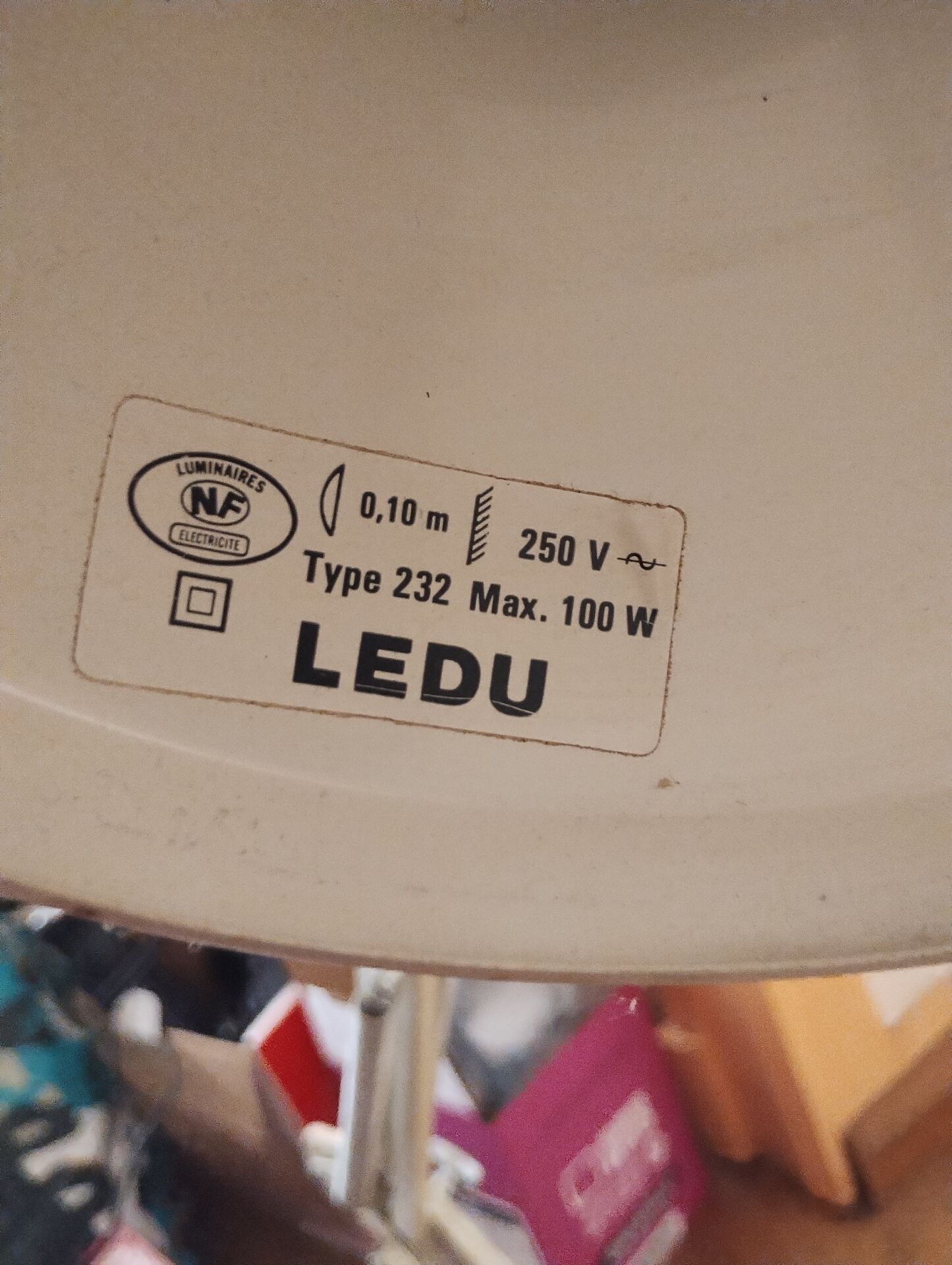 Ledu lamp type 232
