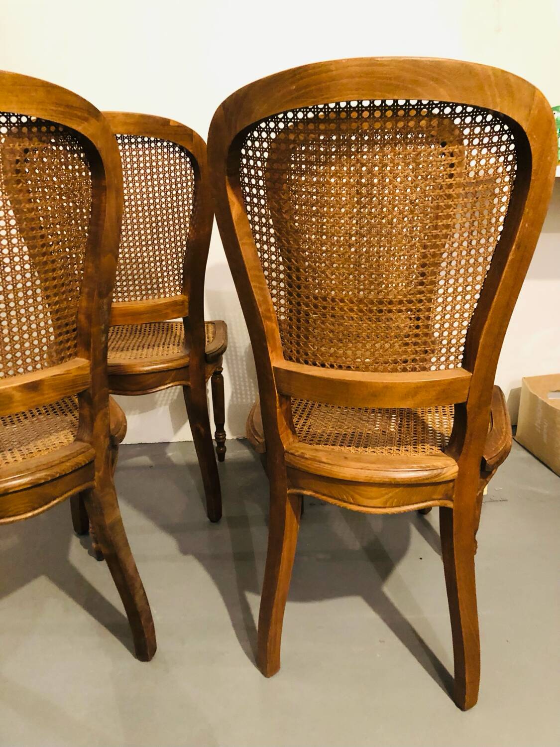 Set of 4 caned medallion chairs in Louis XVI style - Excellent condition - Oak