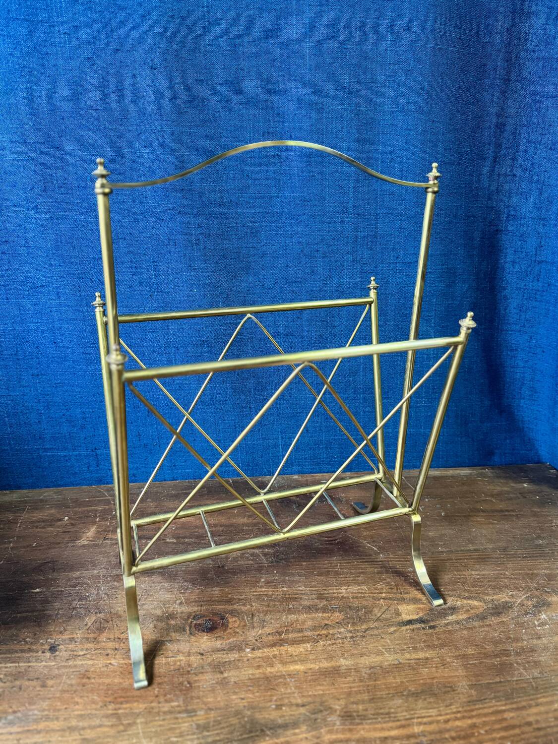 Neoclassical brass magazine rack. Maison Jansen. 1940s.