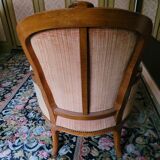Chair with armrests