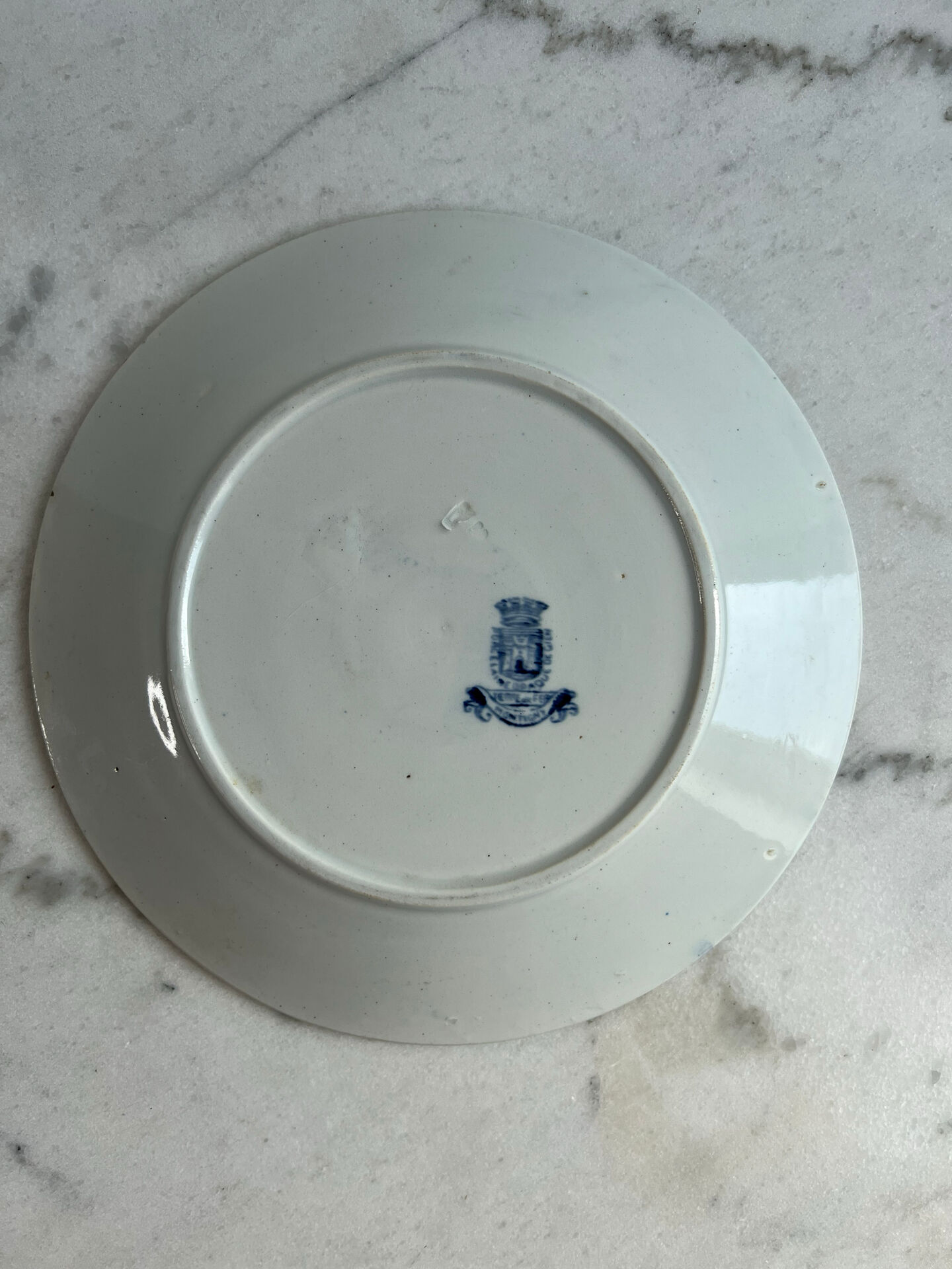 Assiette plate GIEN Terre de Fer — Collection Montigny