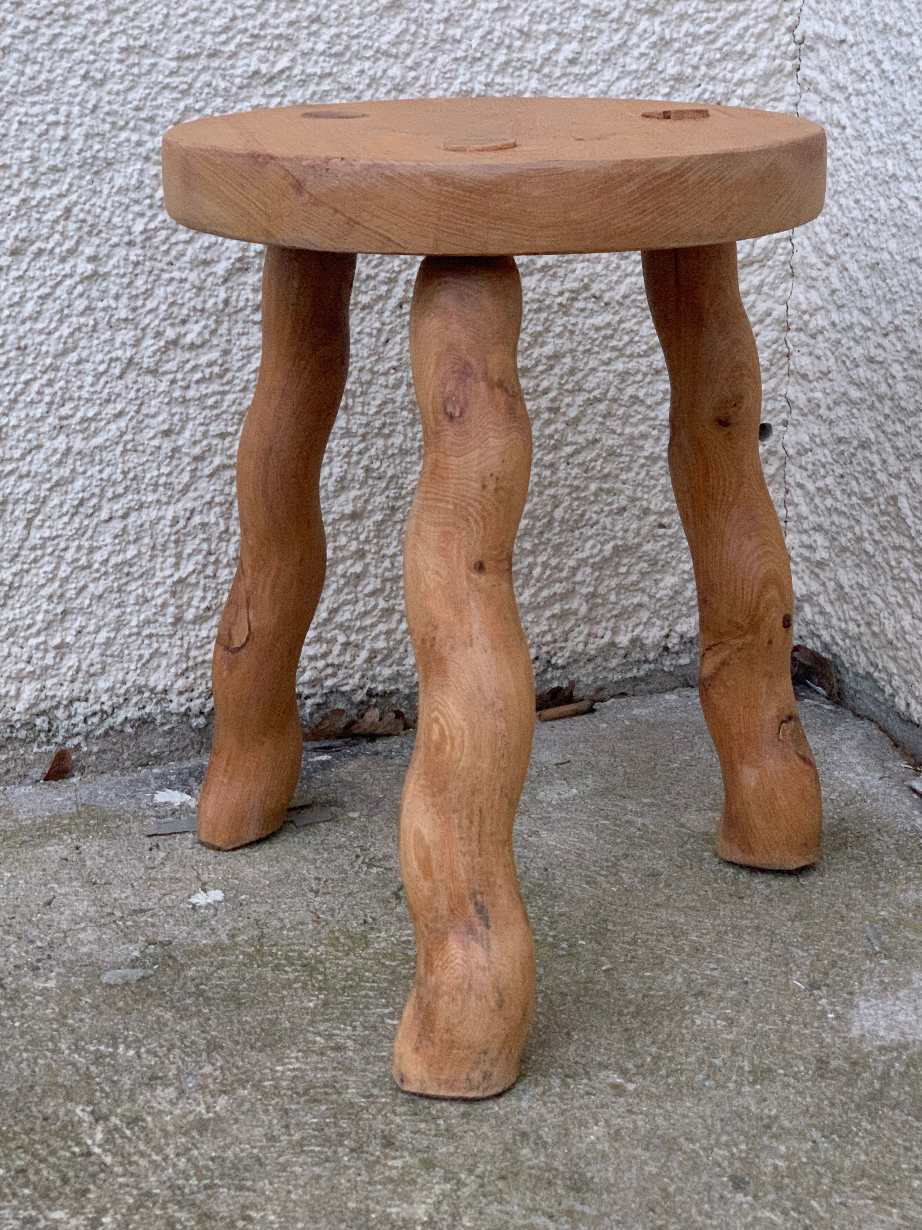 Vintage turned leg tripod stool 1960