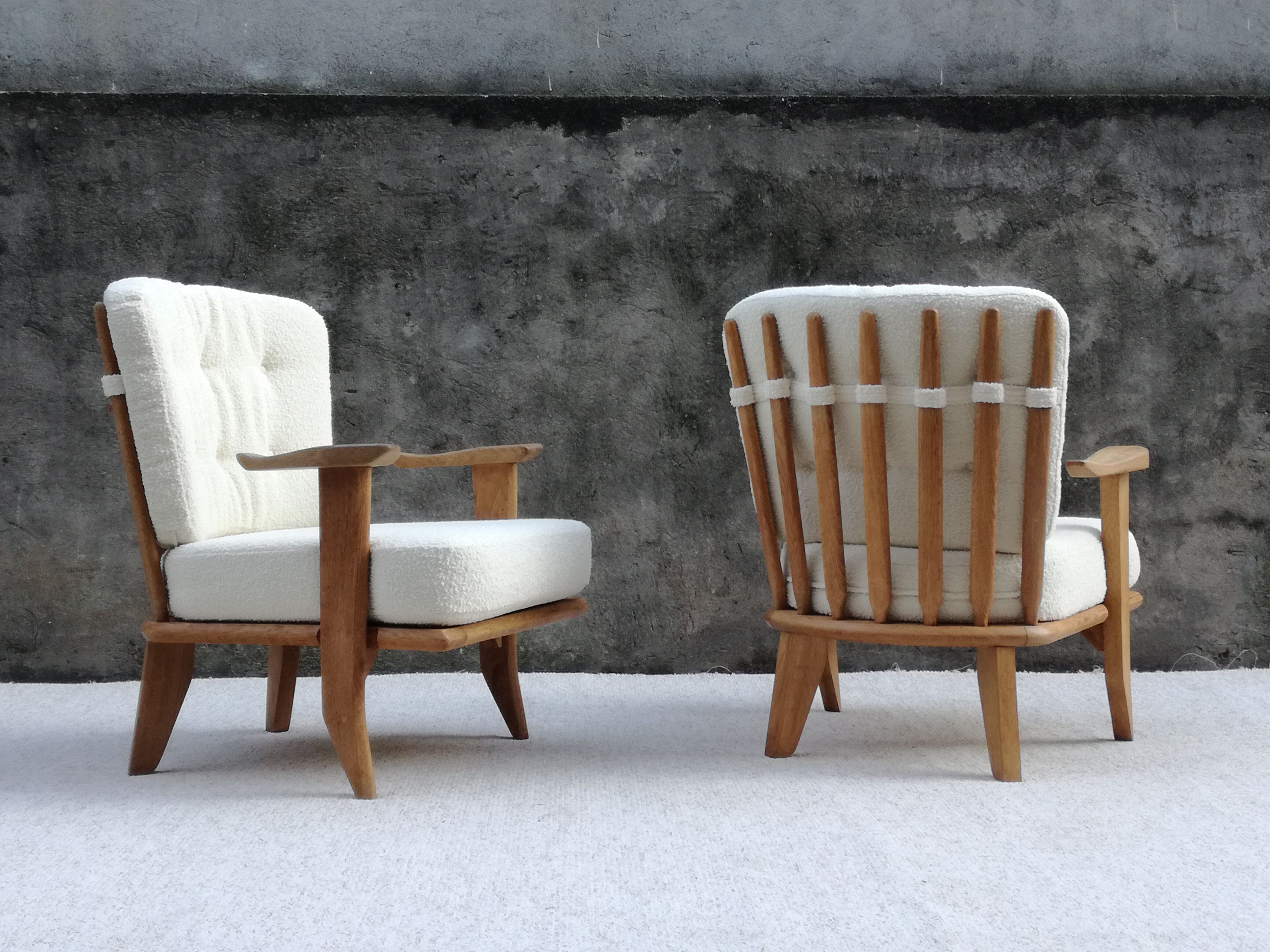 Paire de fauteuils en chêne par Guillerme et Chambron pour Votre Maison, 1960