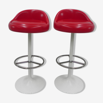 2 vintage bar stools with swivel seat