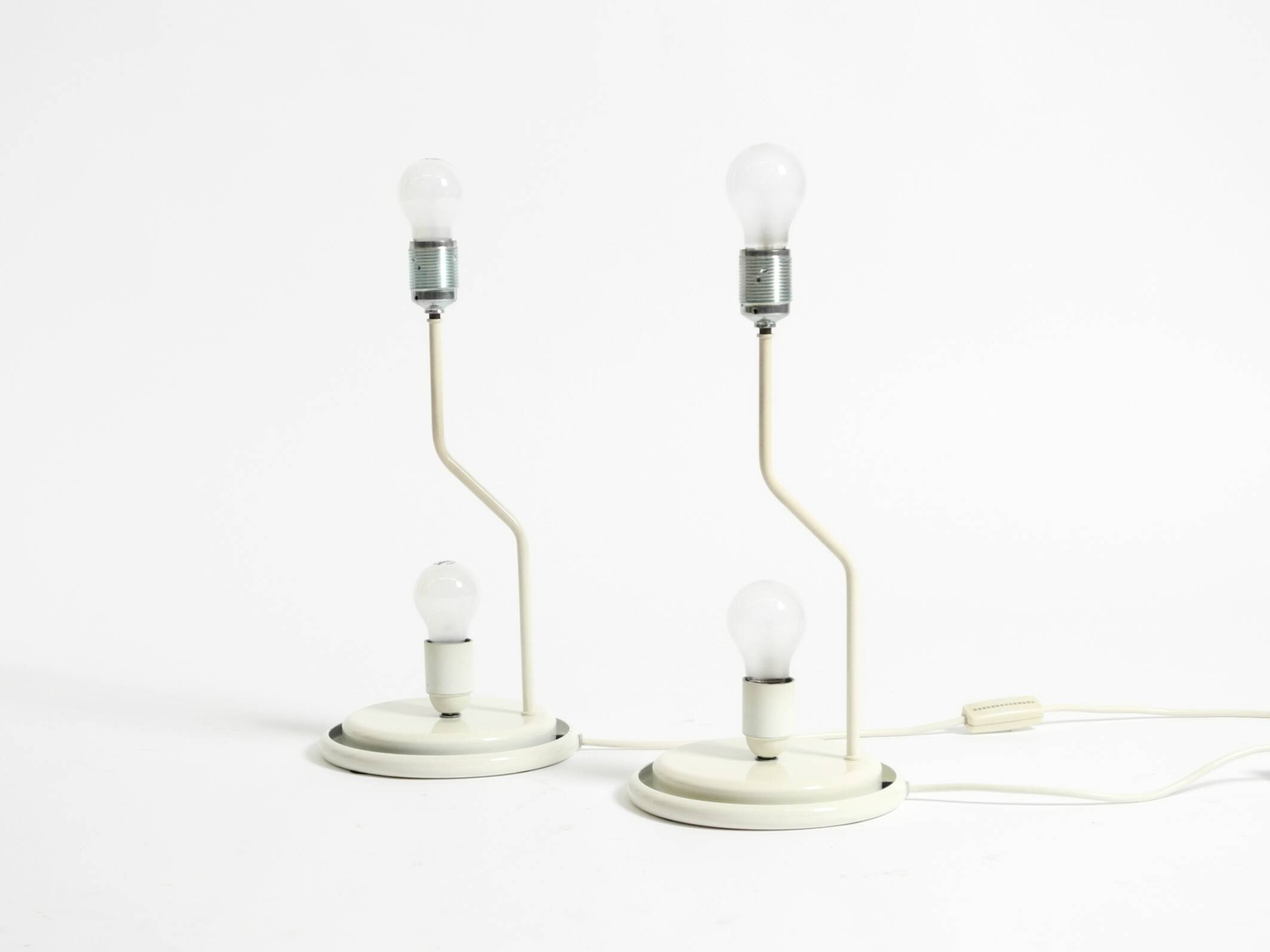 Lampes de table Leucos Paralume originales des années 1980, fabriquées en Italie | hauteur