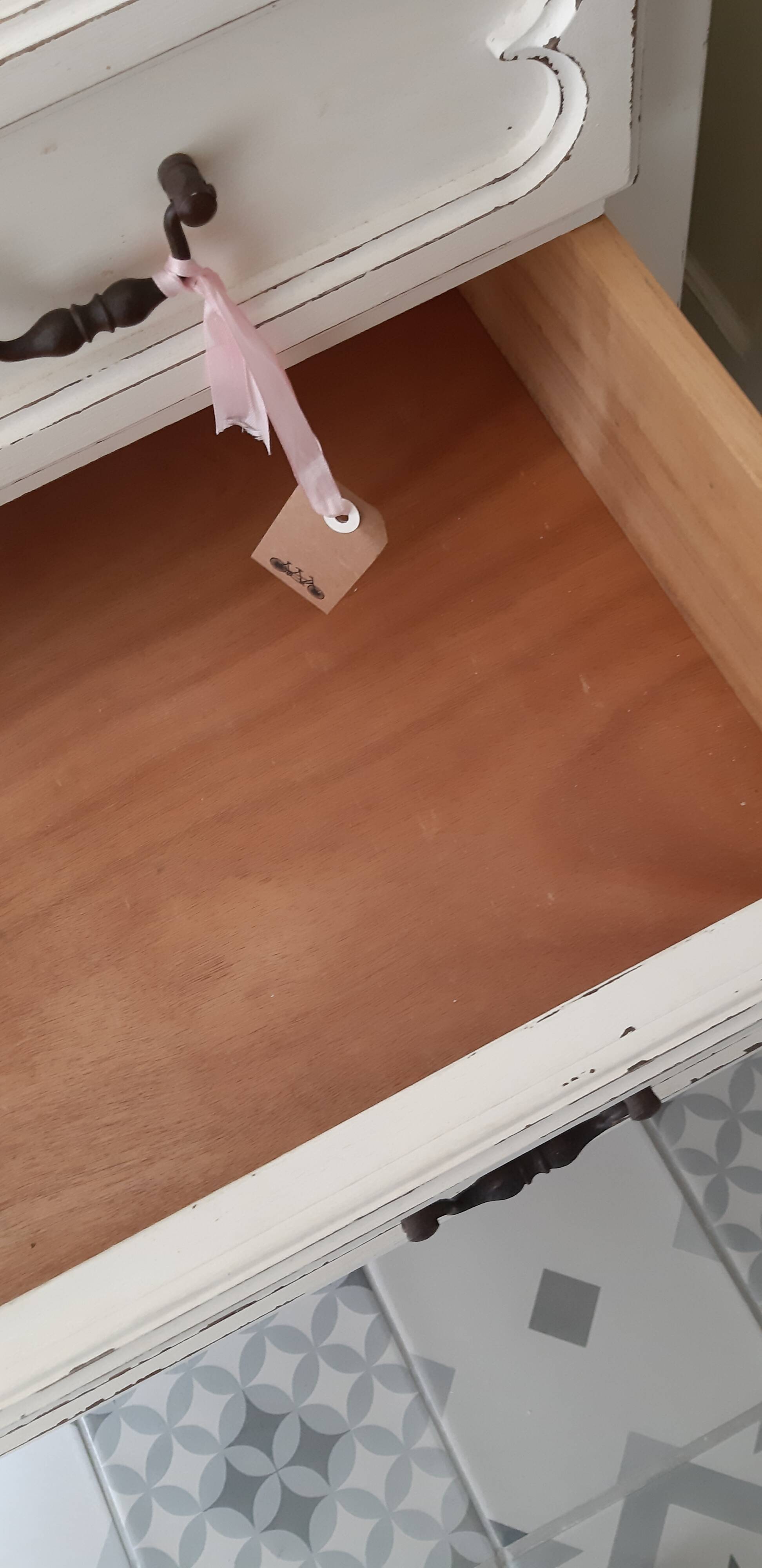 Old chest of drawers