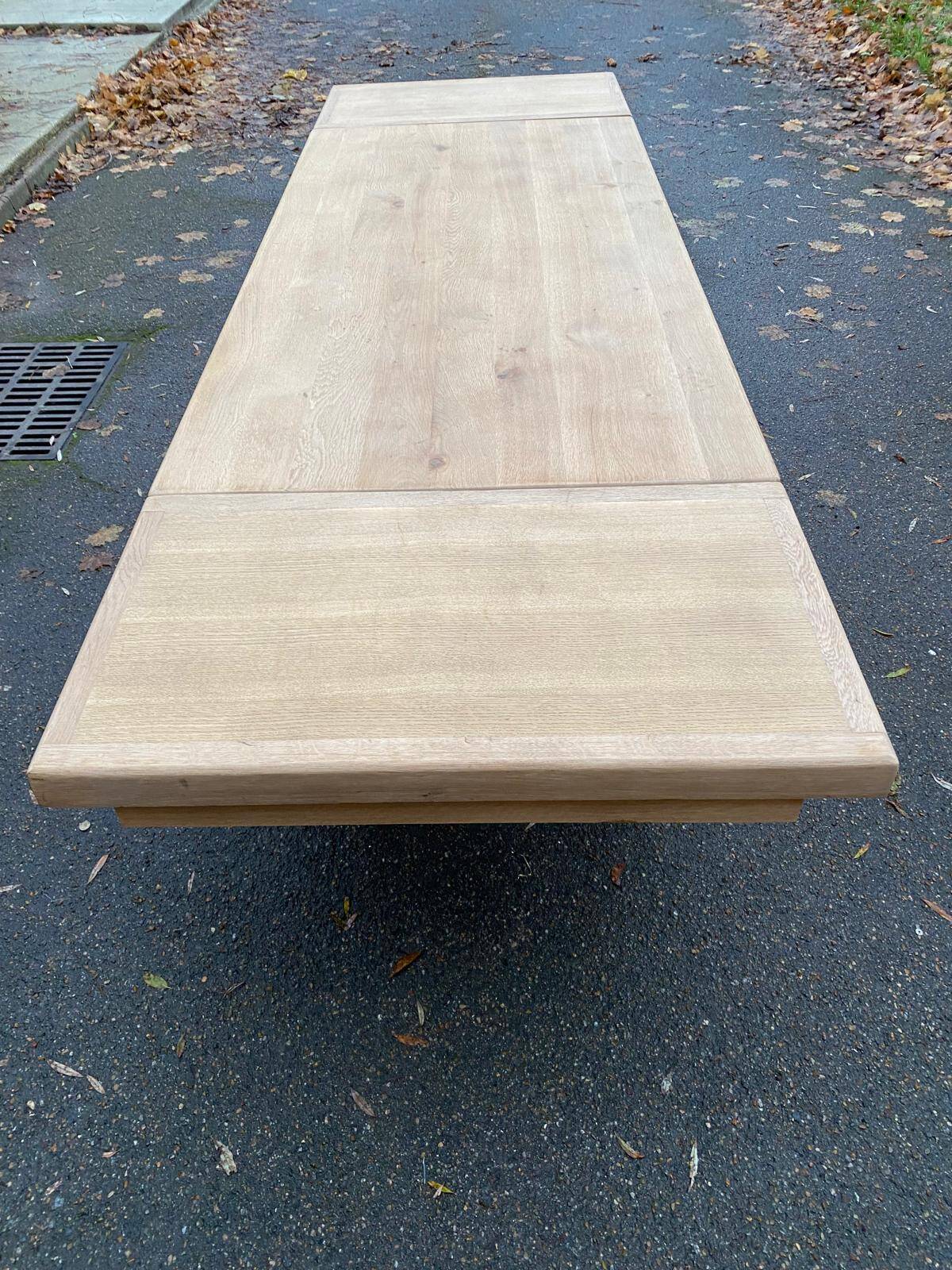 Extendable farmhouse dining table restored in solid oak, 19th century, 180-280cm