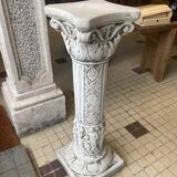 Small stone column