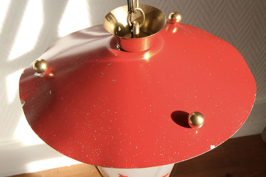 Suspension lamp in brass and red Rockabilly metal.