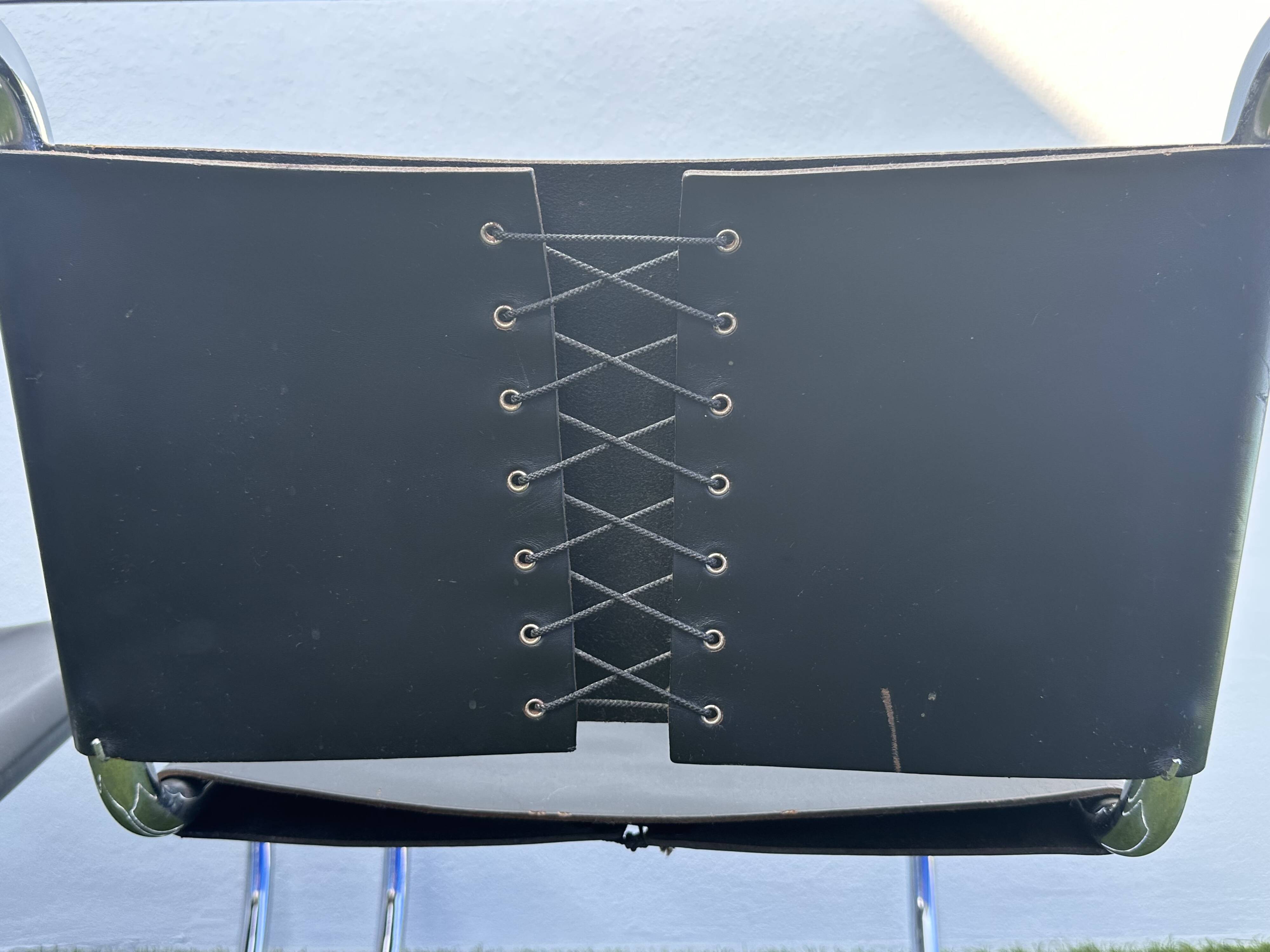 Pair of MR 10 chairs with Mies Van der Rohe laces, Knoll International