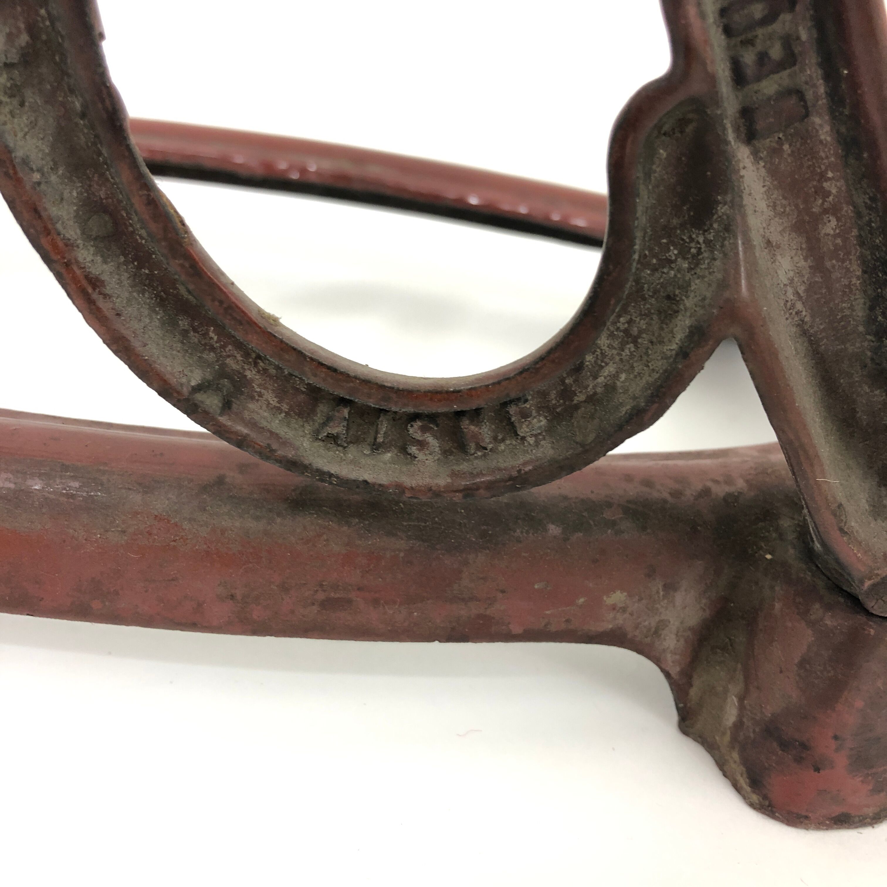 Red-cast iron umbrella door