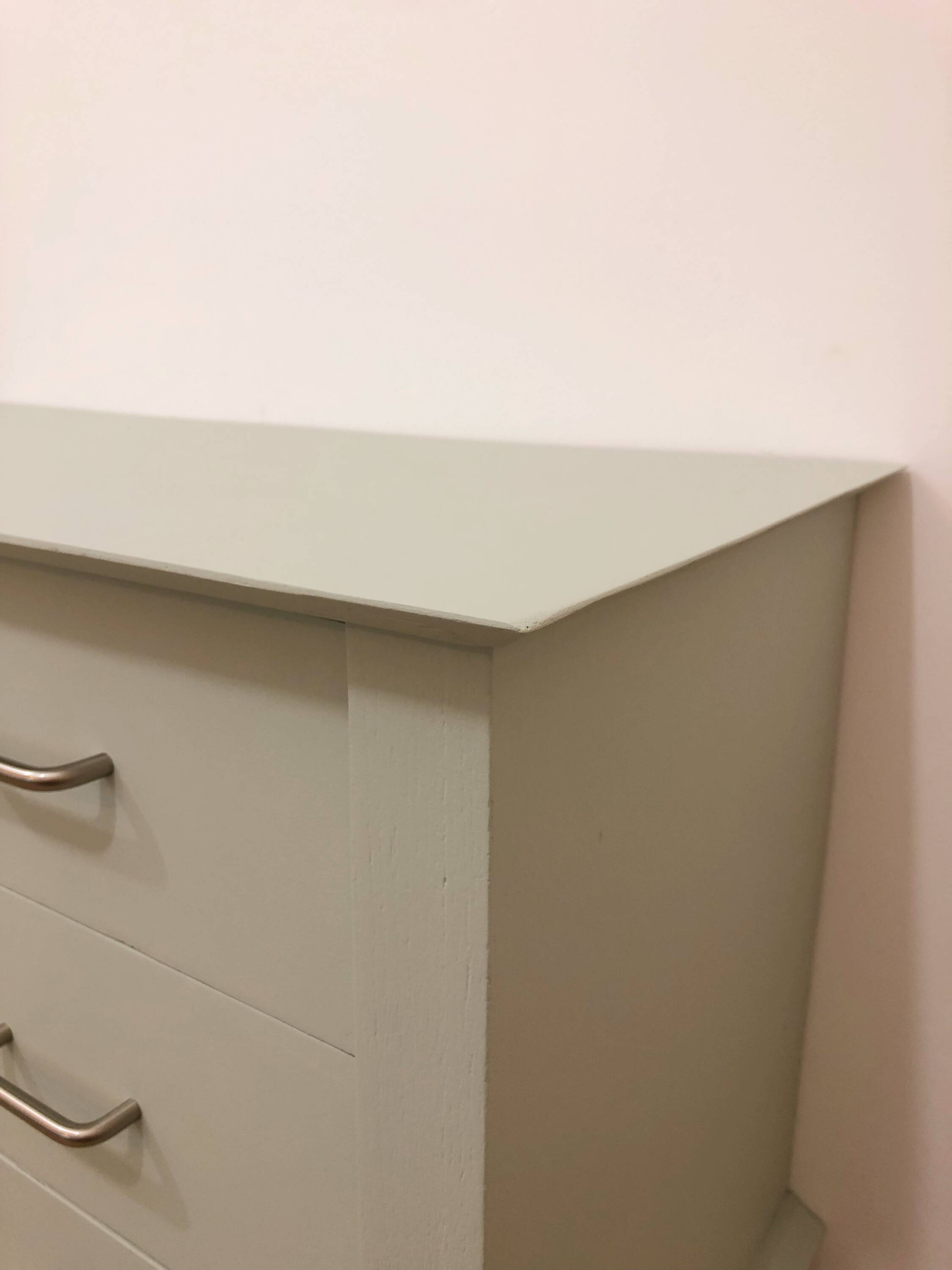 Commode des années 60, pieds compas, Douceur de l'Aube