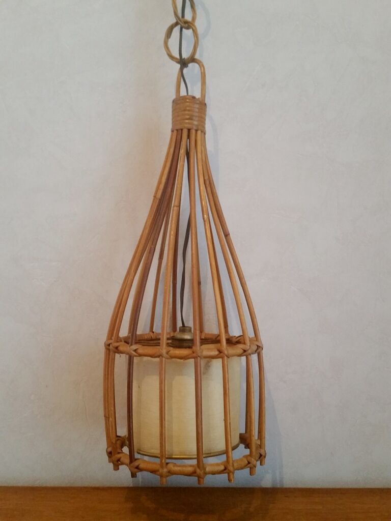 Suspension en rotin