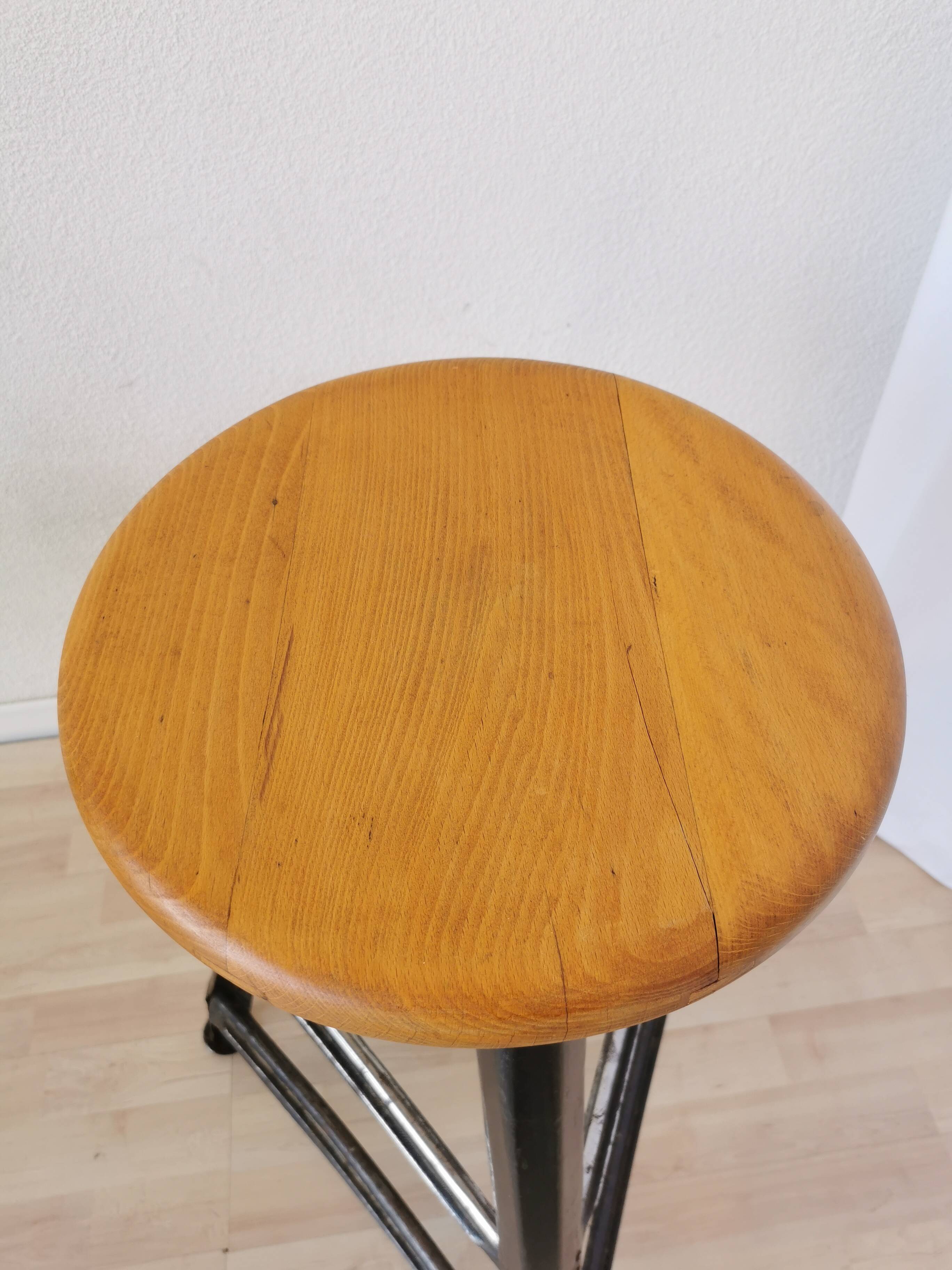 Tabouret de bar industriel vintage en bois et métal