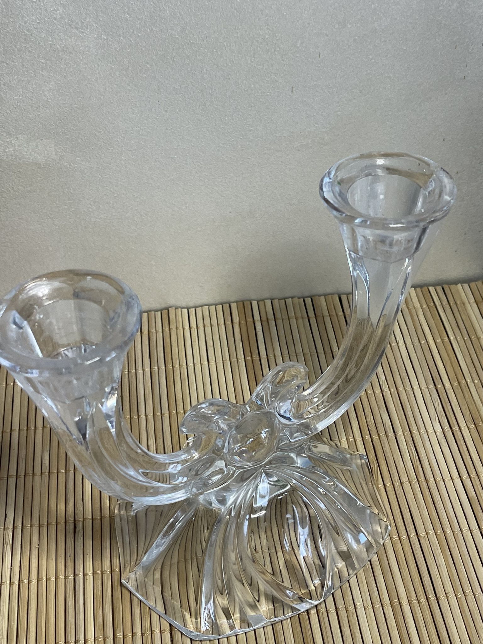Duo de bougeoirs en verre 2 branches