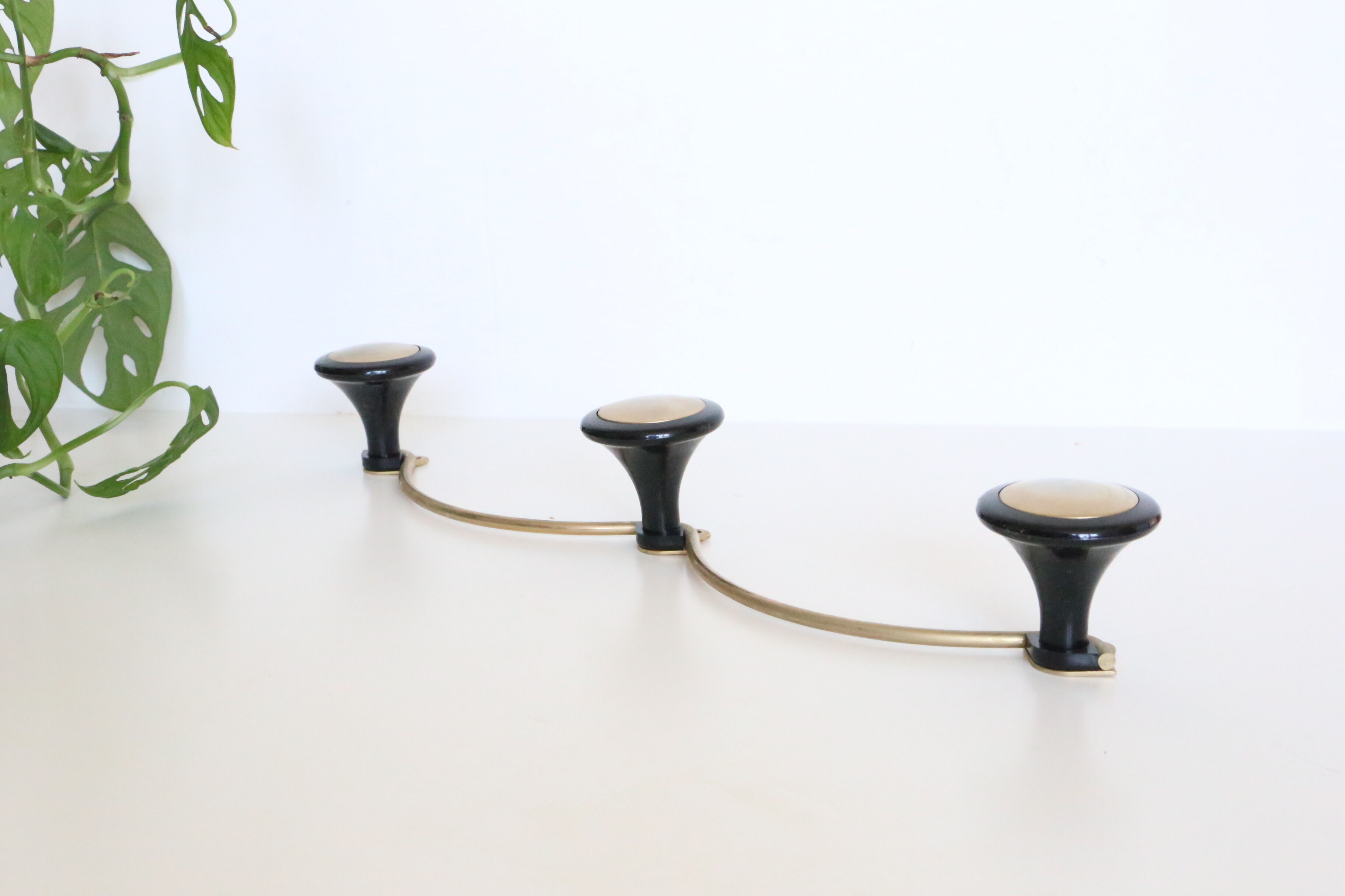 Stunning vintage gold metal coat holder, vintage