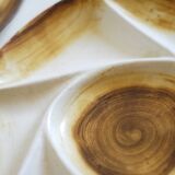 Assiettes divisées en grès vintage Français peint à la main « Longchamp »