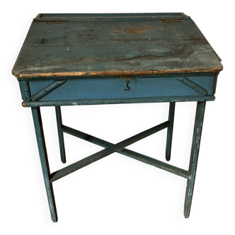 Ancien pupitre d'enfant, bureau