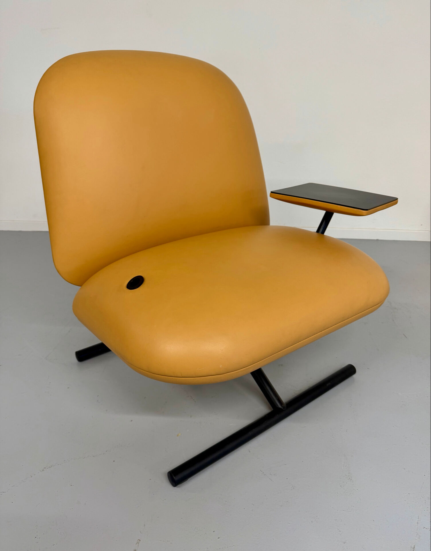 Touch armchair design by Jean Nouvel Poltrona Frau – circa 2000 vintage