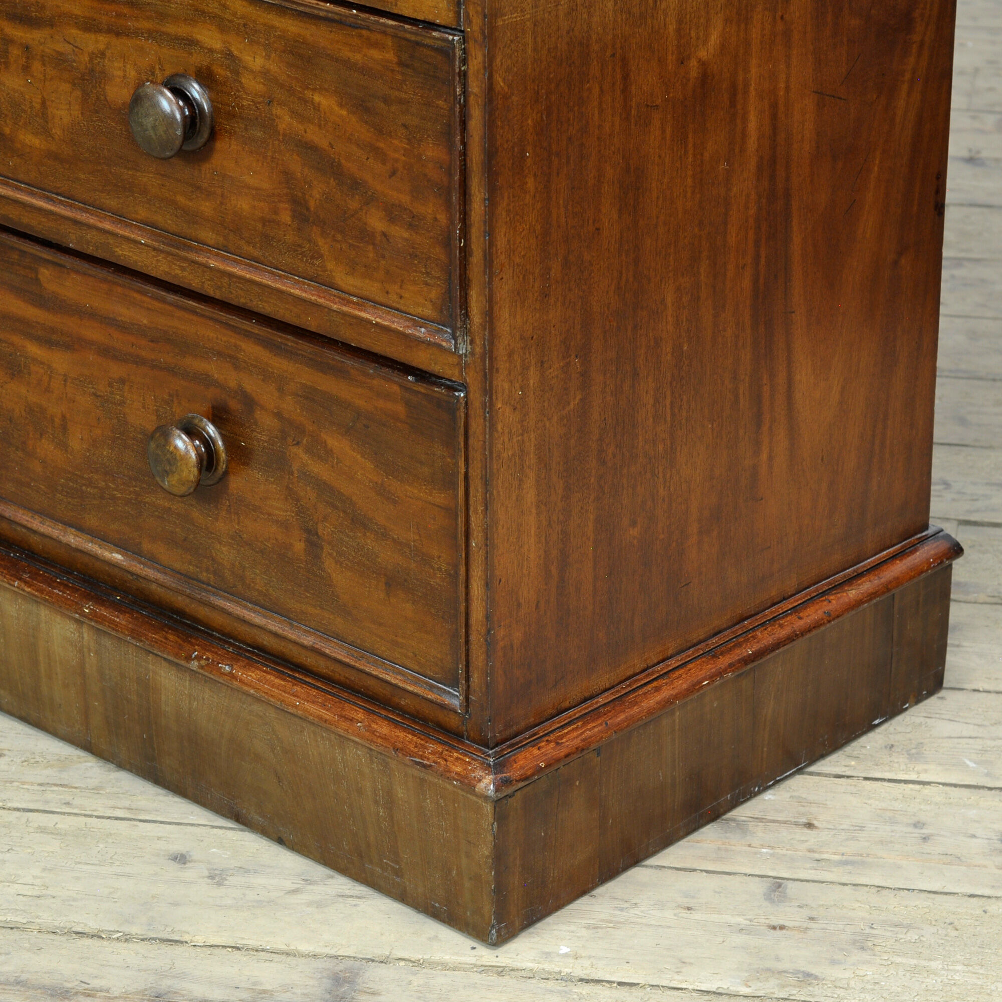 Victorian mahogany cabinet, circa 1860