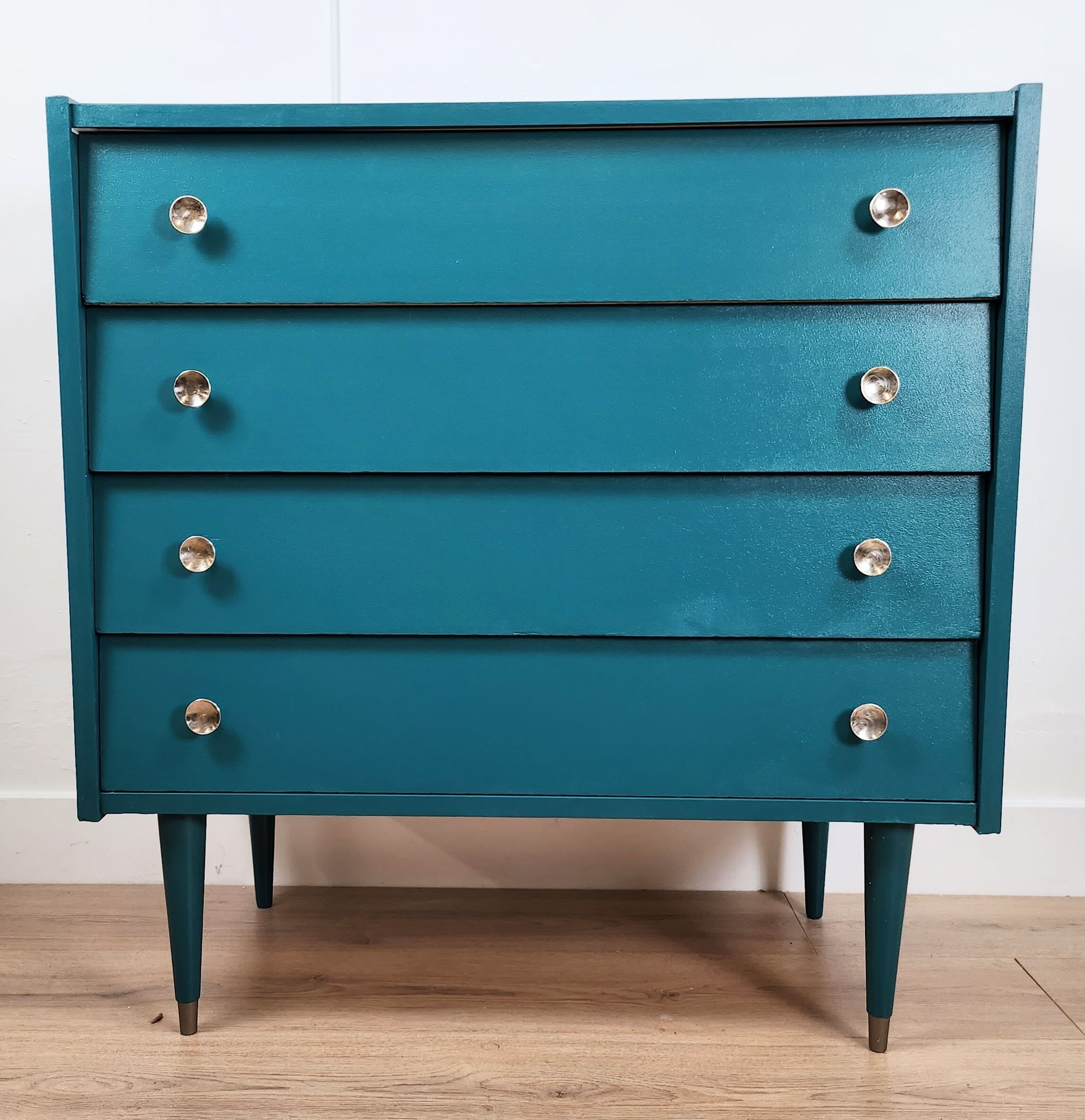 VINTAGE CHEST OF DRAWERS YEAR 60
