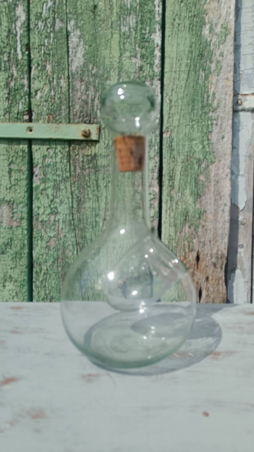 Blown glass carafe / decanter