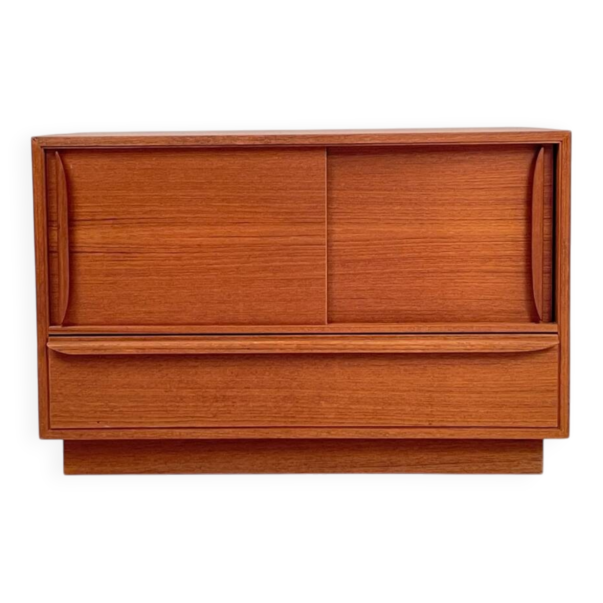 Teak bedside table/chest of drawers, 1960s