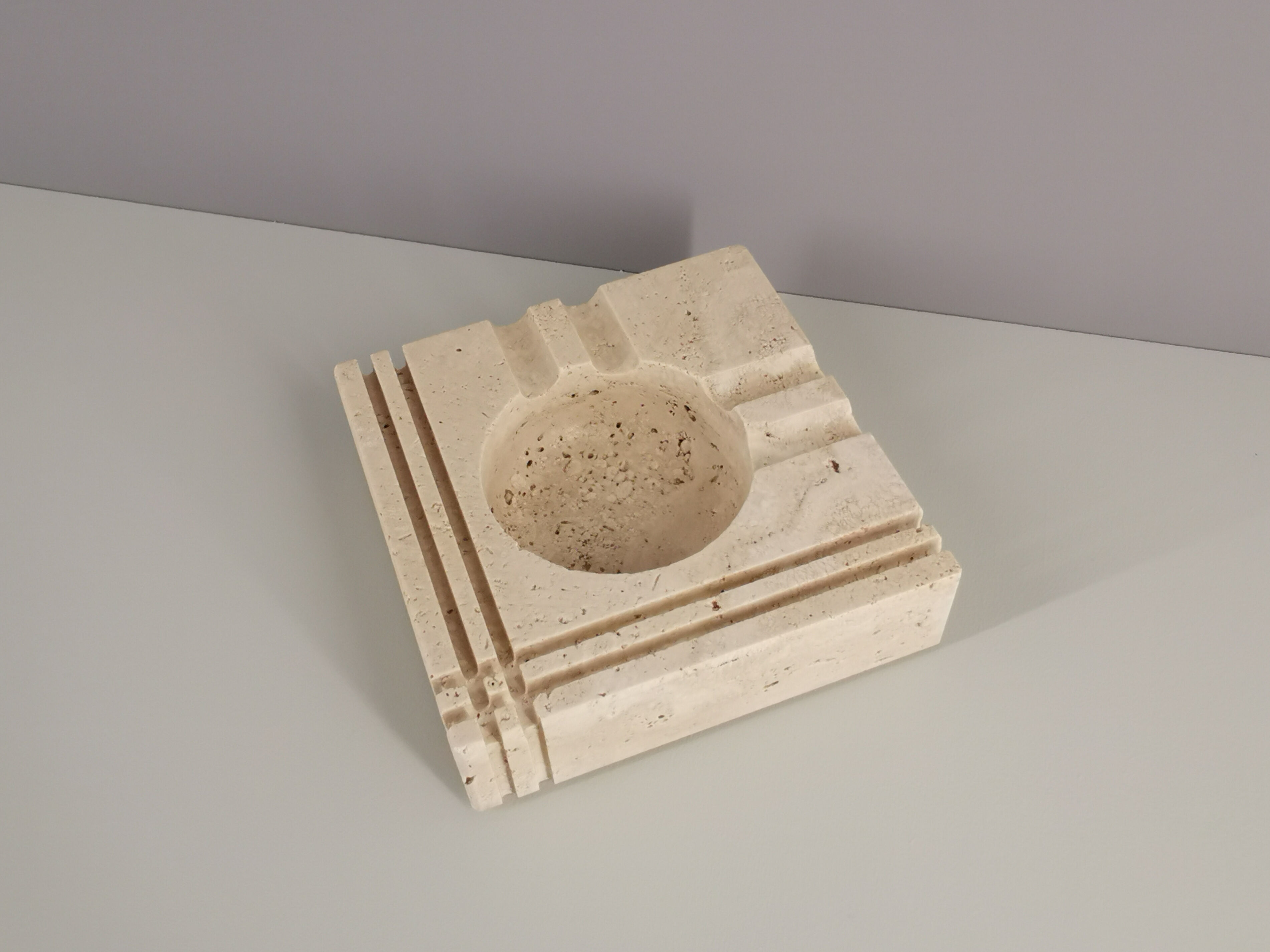 Ashtray in travertine by Cerri Nestore, Italy, 1960