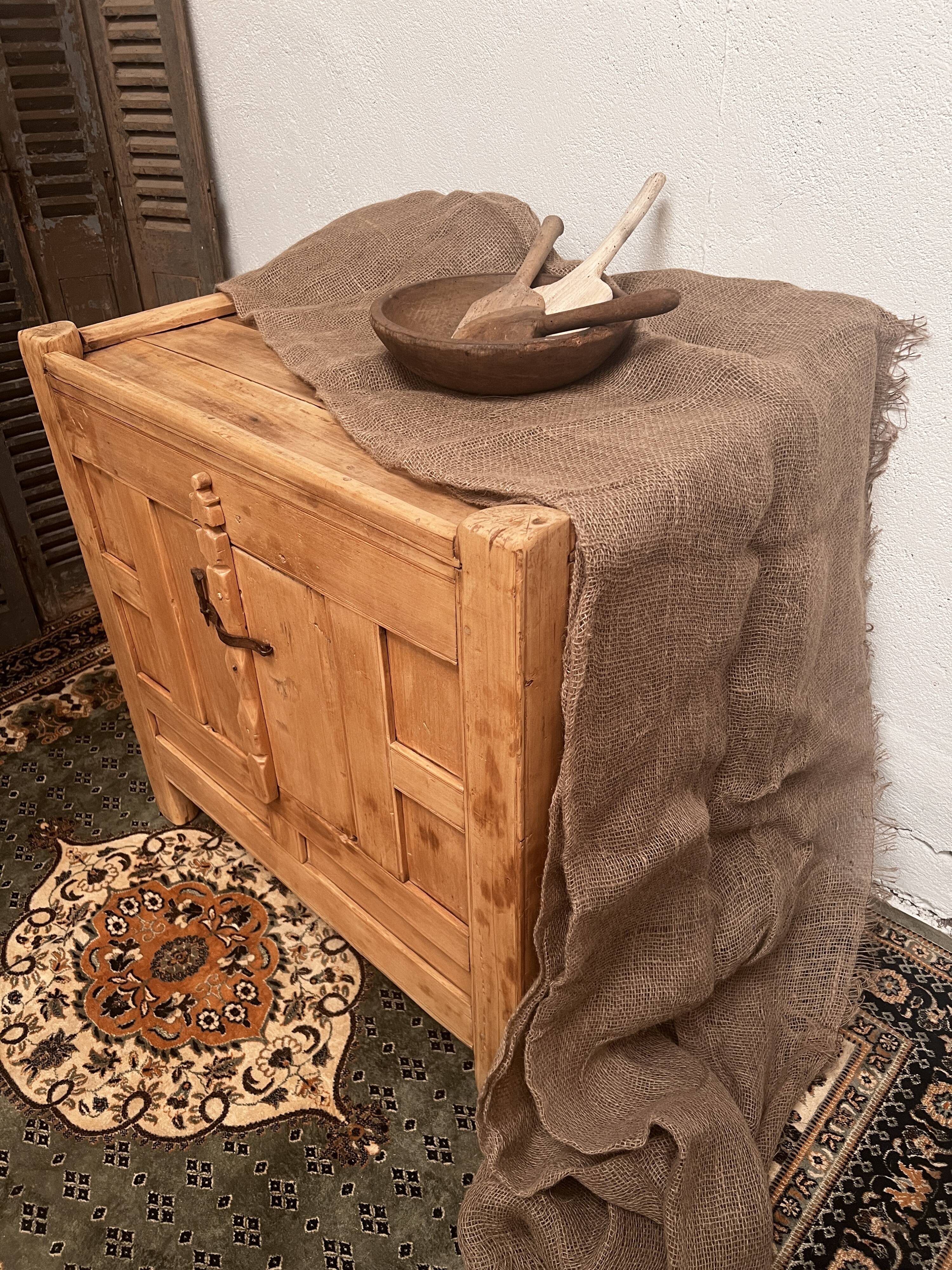 Old pantry in Pitch pine - early 20th century