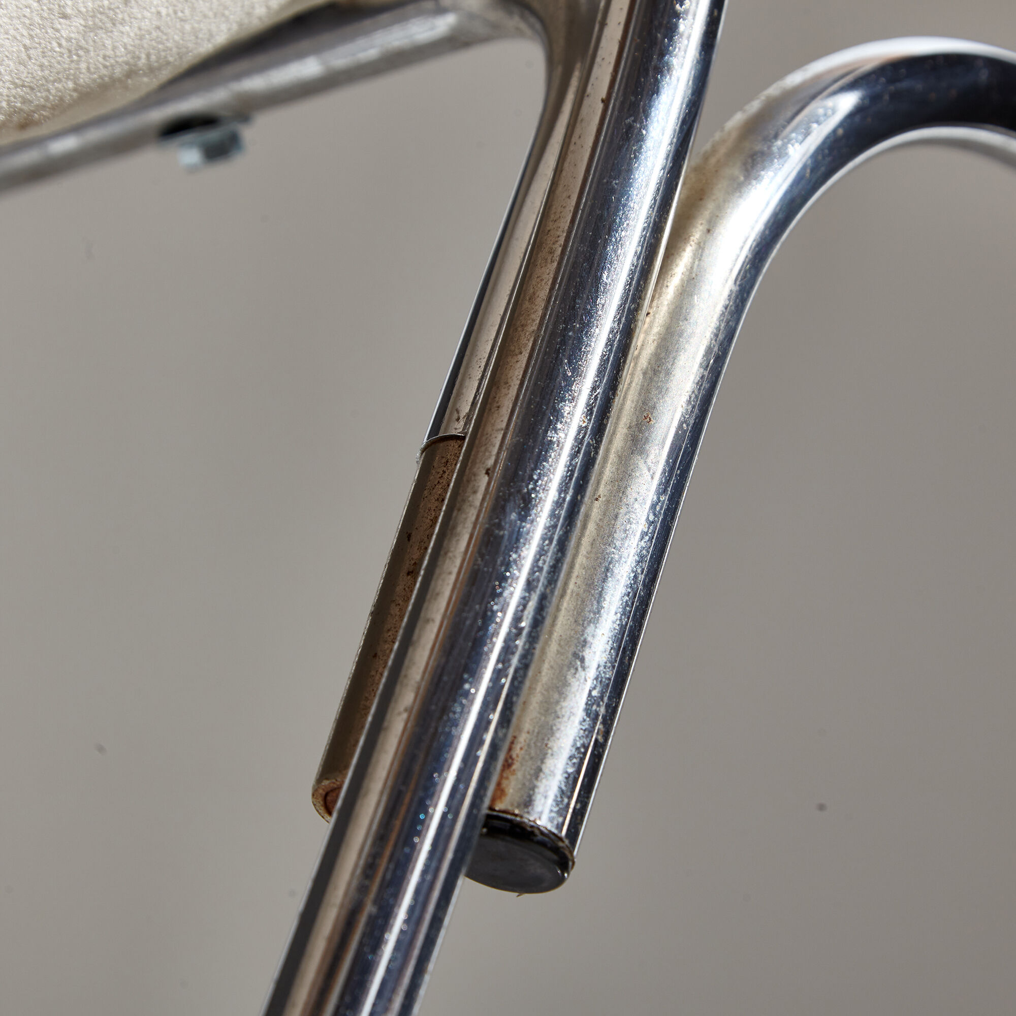 Tubular rocking chair