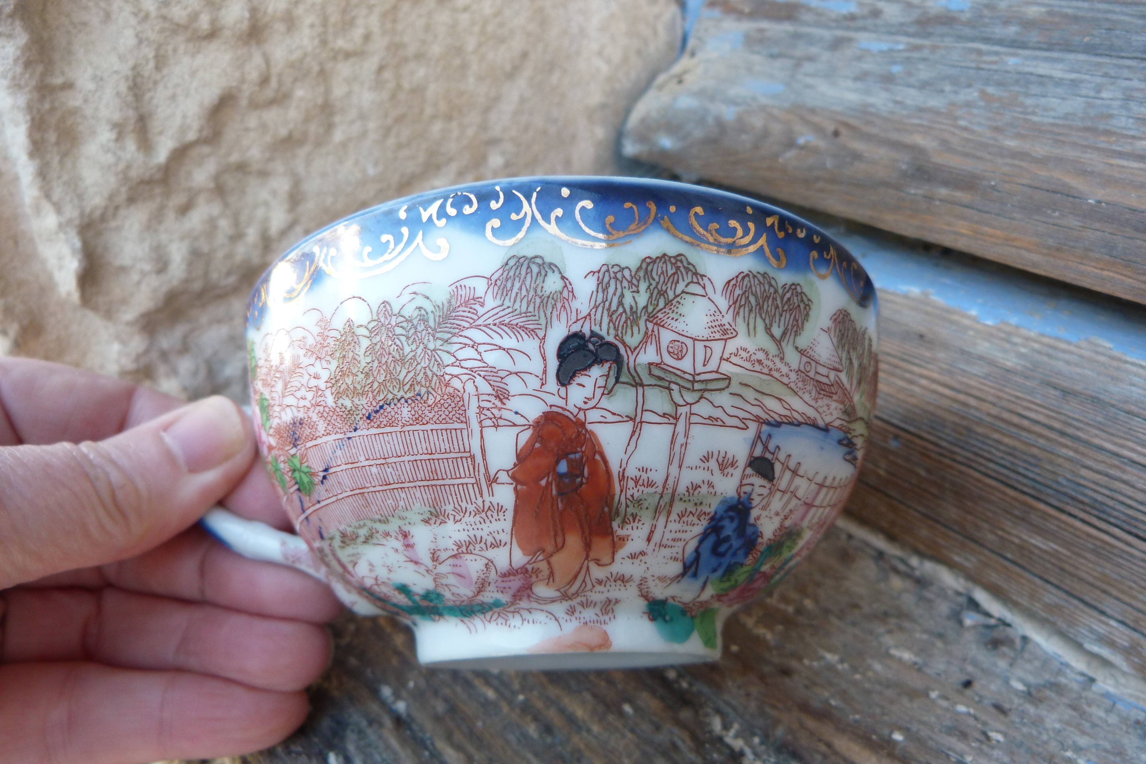 Former Japanese porcelain teacup Kutani Geisha