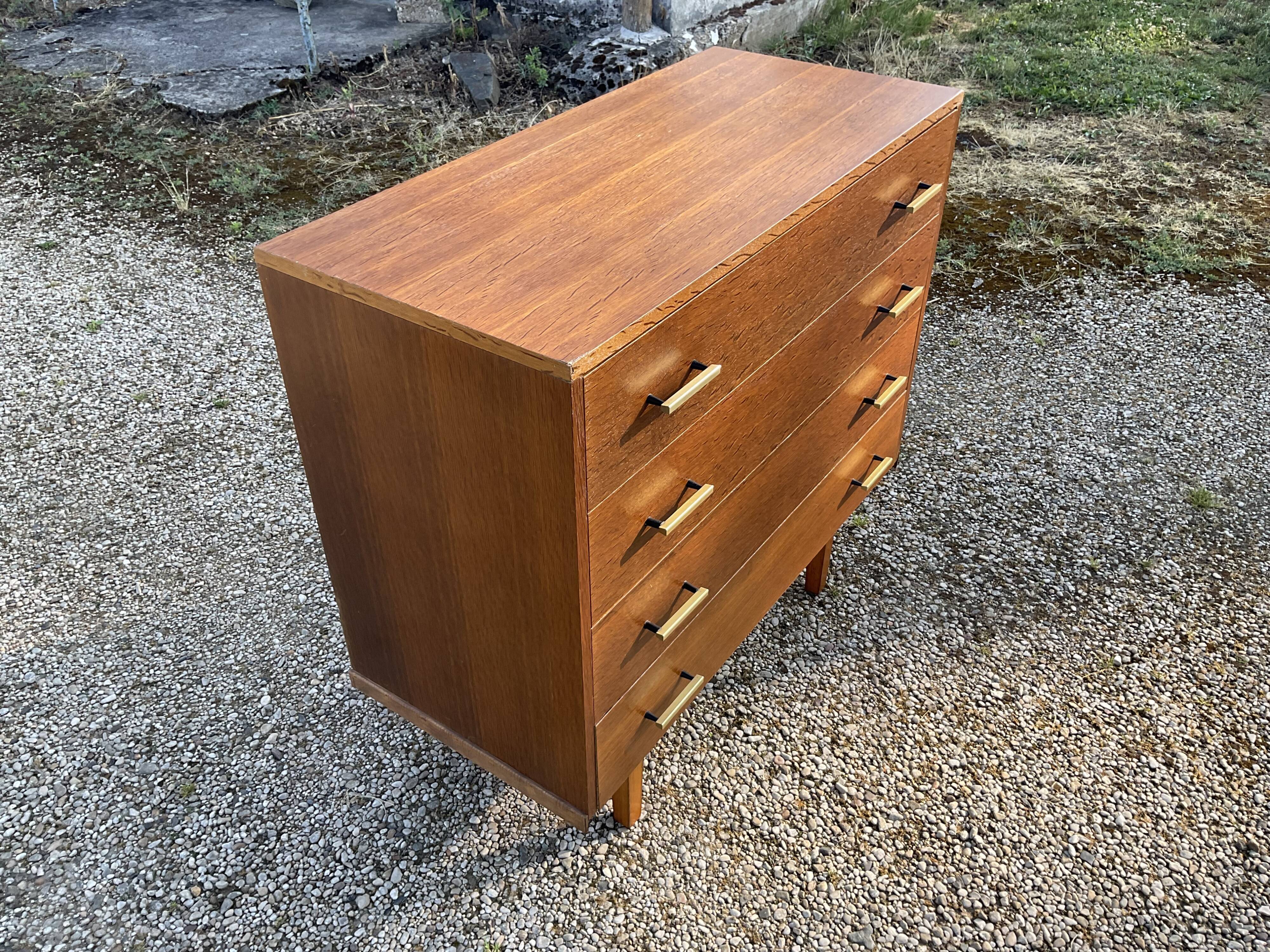 Commode vintage