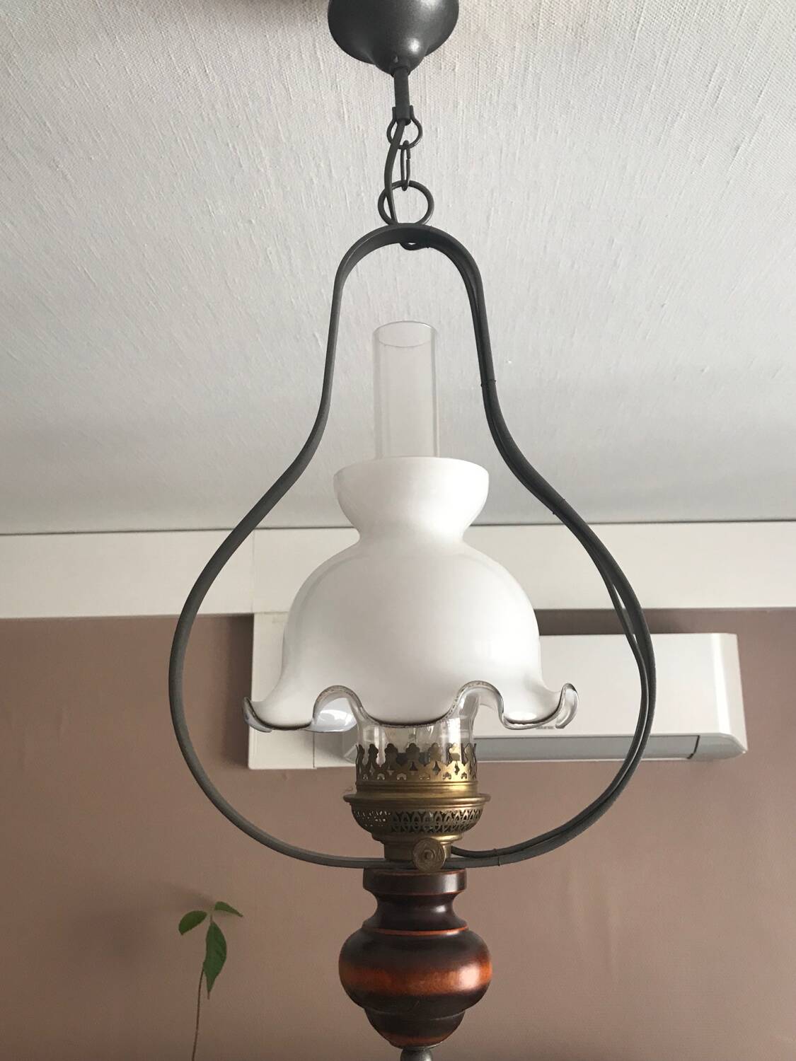 Suspension / light fixture old opaline oil lamp
