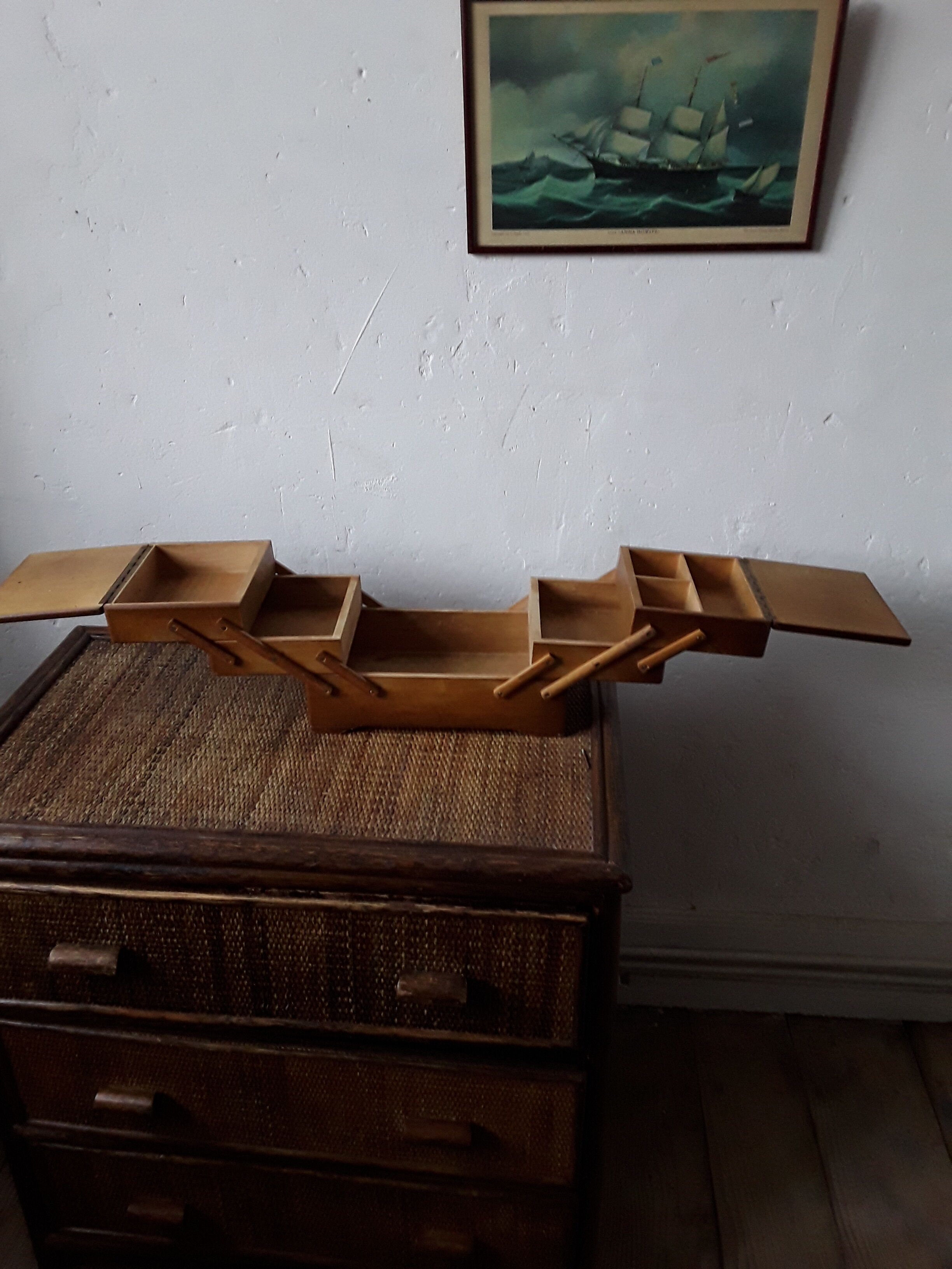Boite à couture en bois vintage