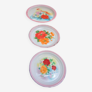 Three enamelled serving dishes