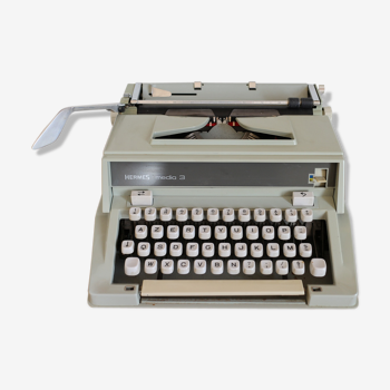 Vintage typewriter Hermès Media 3 mint green Rare