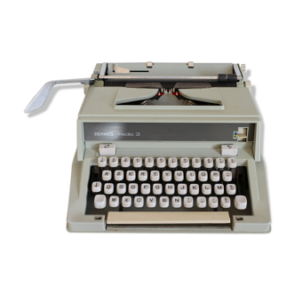 Vintage typewriter Hermès Media 3 mint green Rare