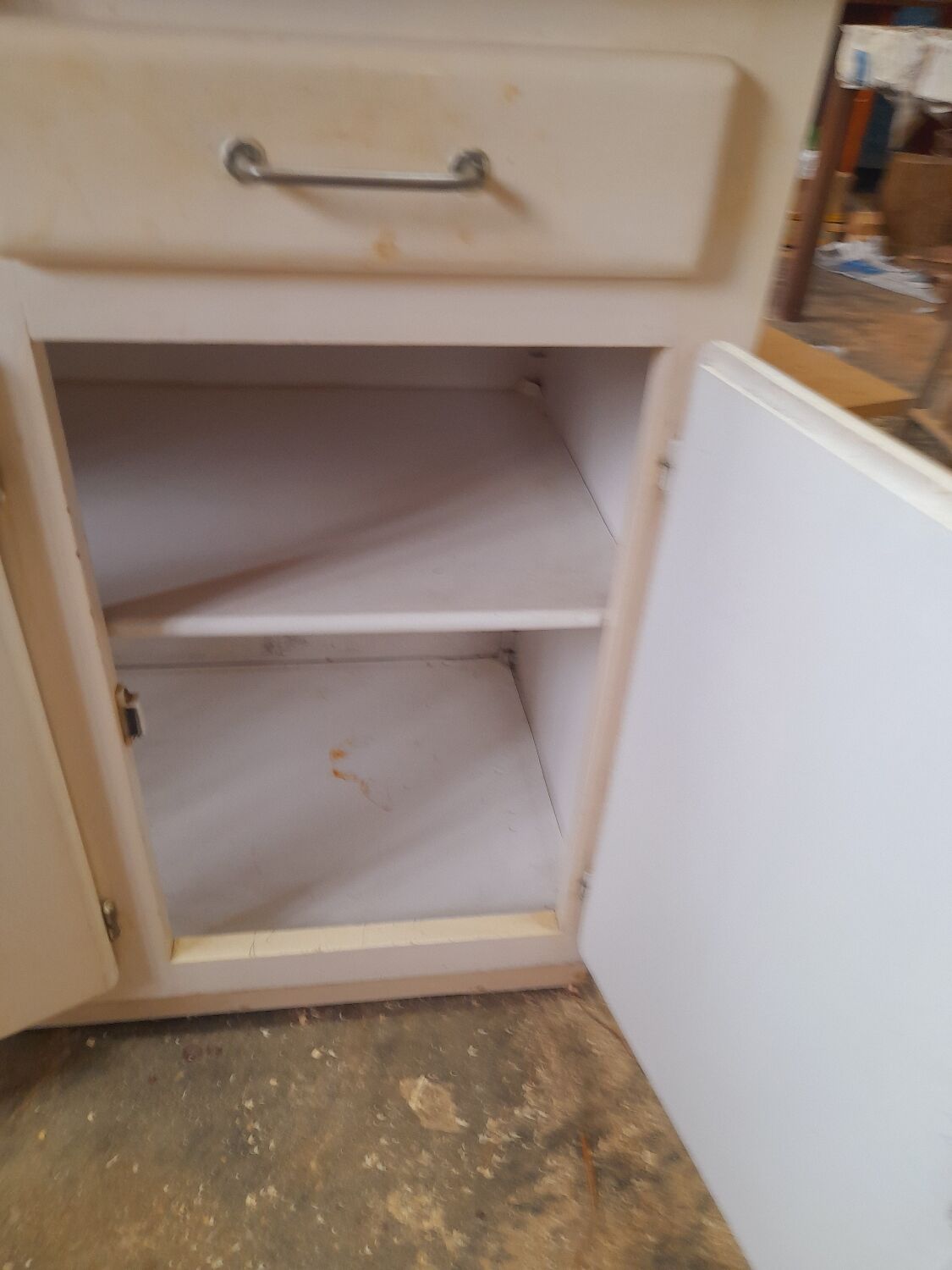 Low sideboard 3 doors mado