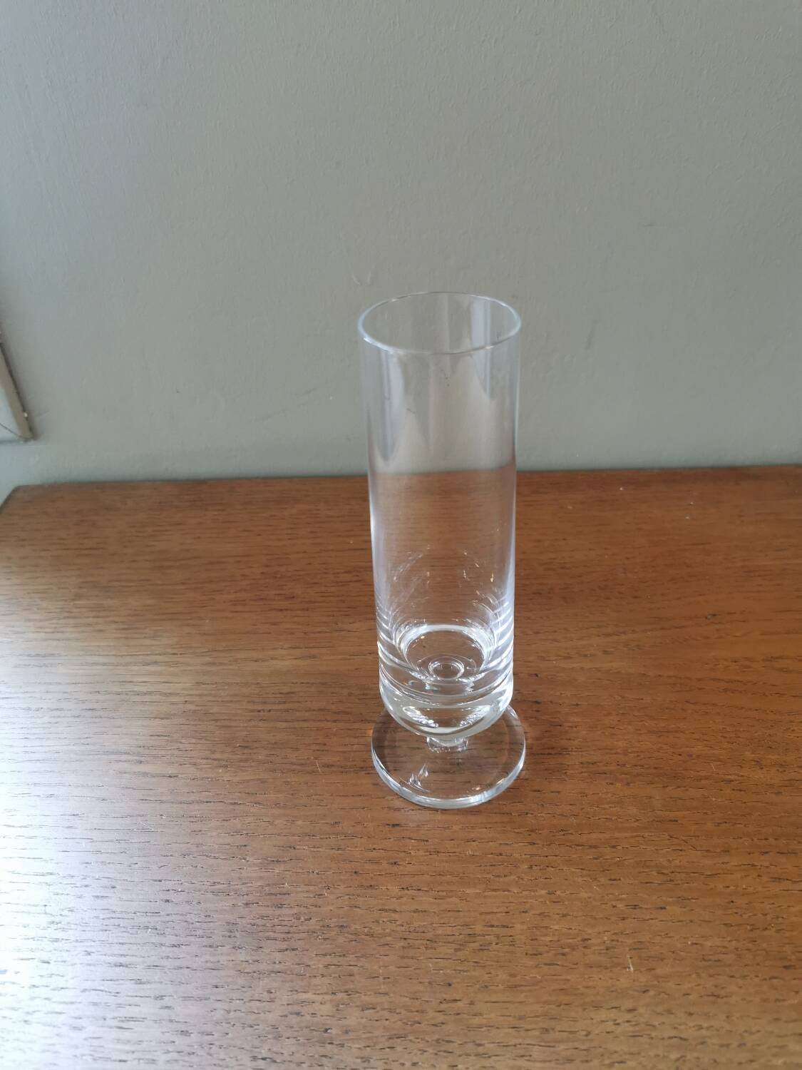 Set of 11 vintage crystal champagne flutes