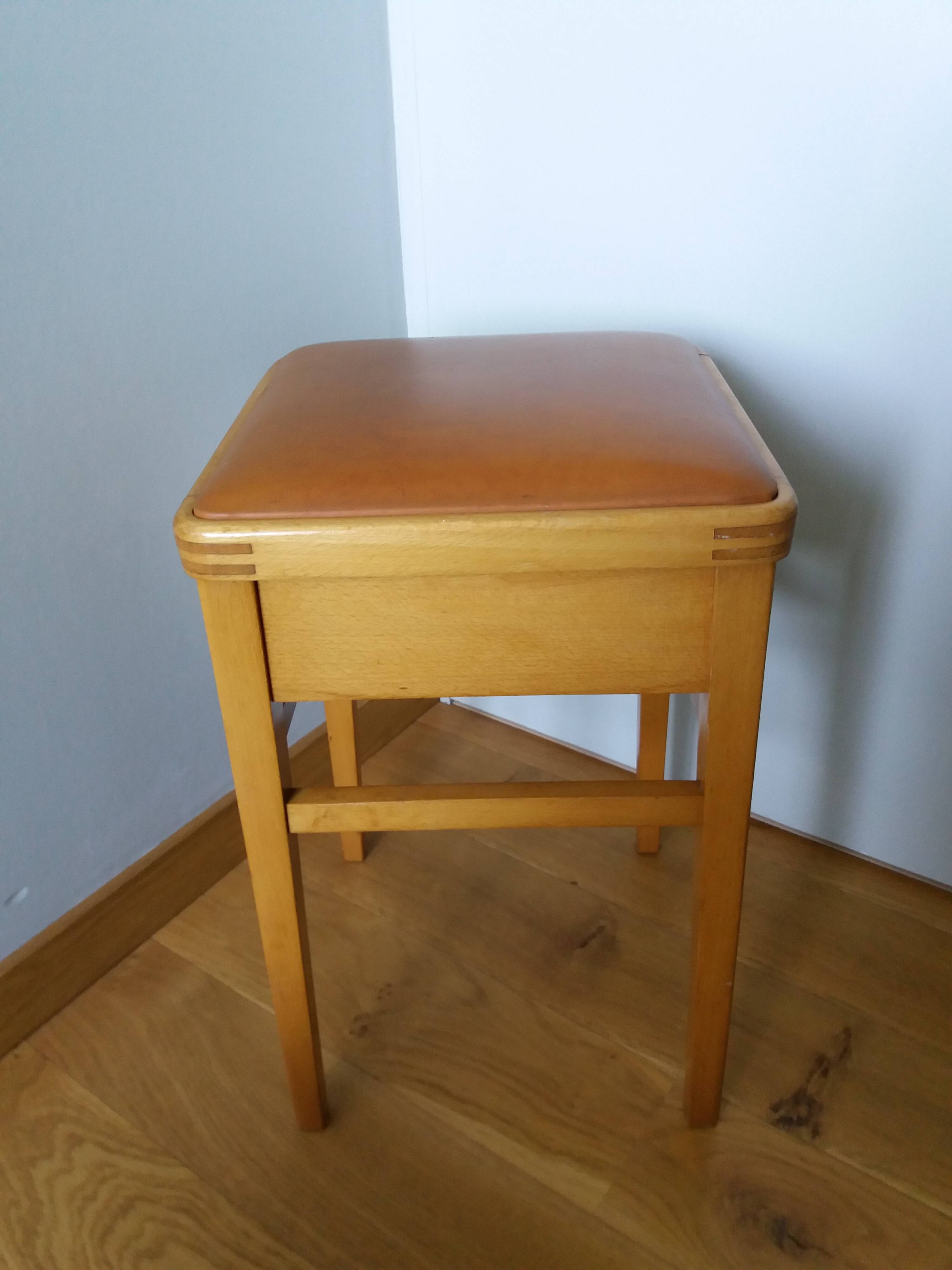 Wooden and faux leather shoe shine chest stool
