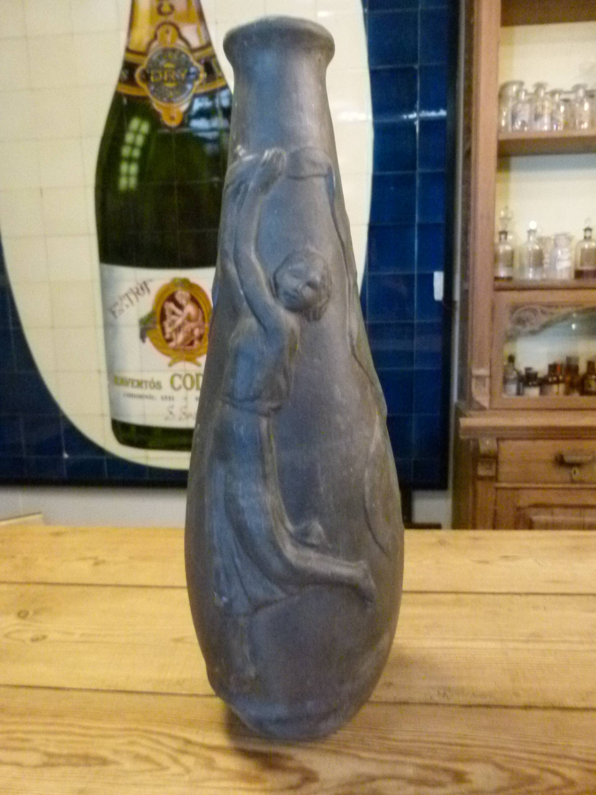 Ceramic vase by Joaquin Almeda