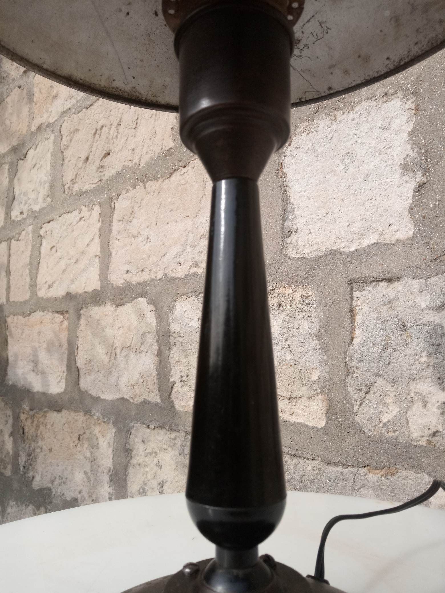 Mushroom office lamp