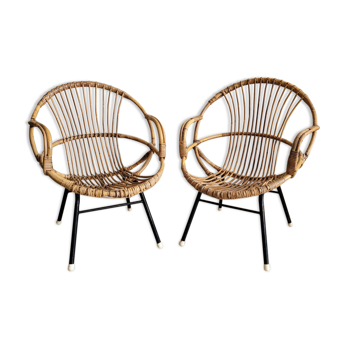 Duo rattan chairs