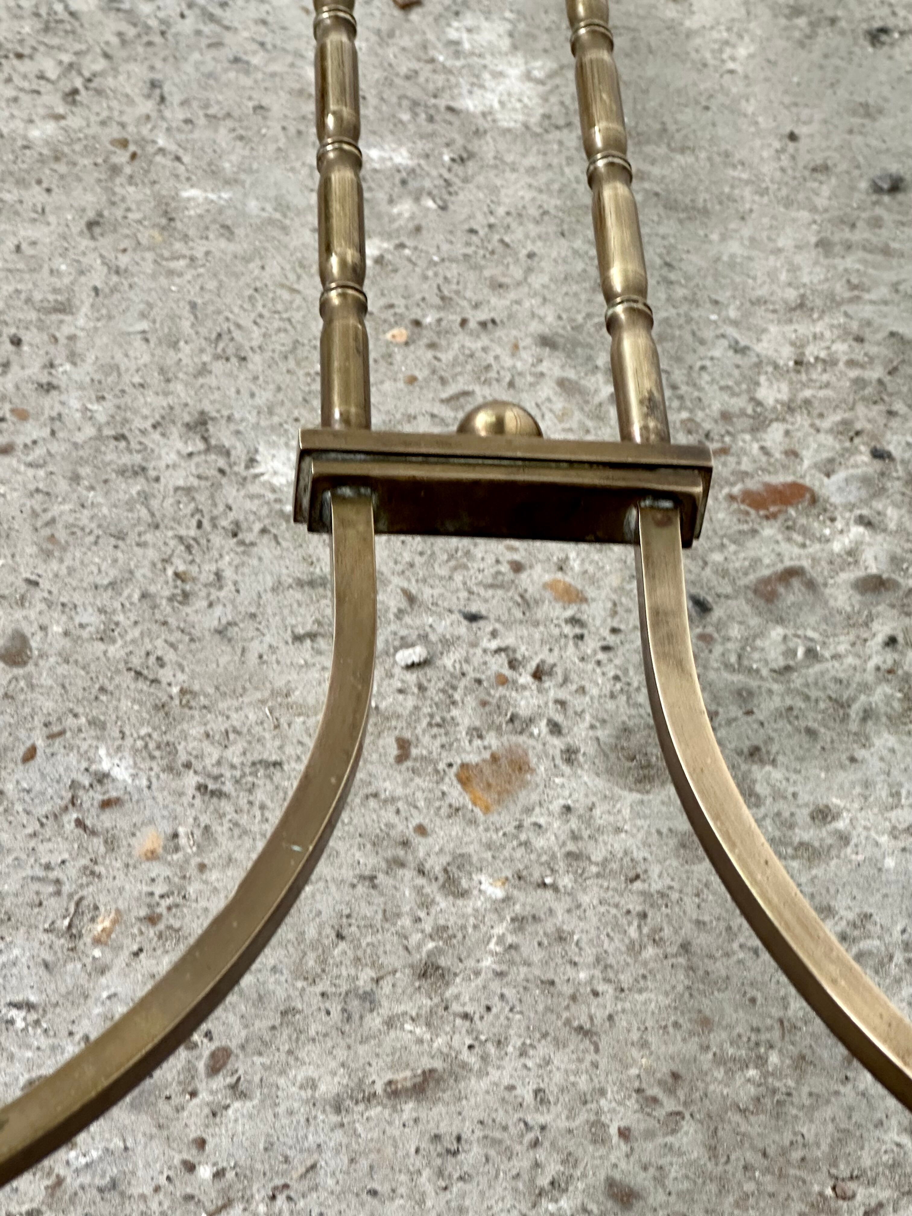 Table basse en bronze doré 1960