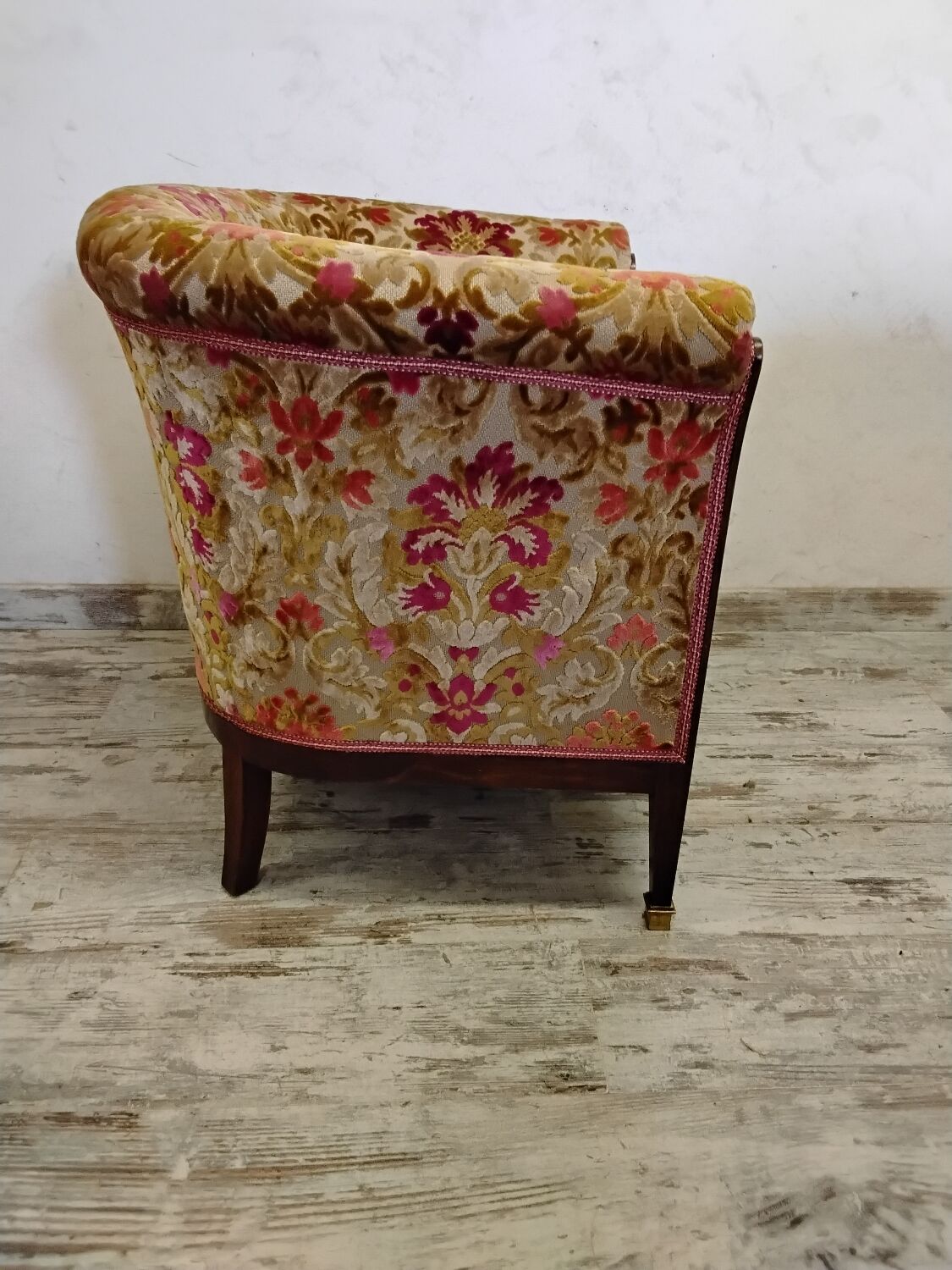 Convertible armchair