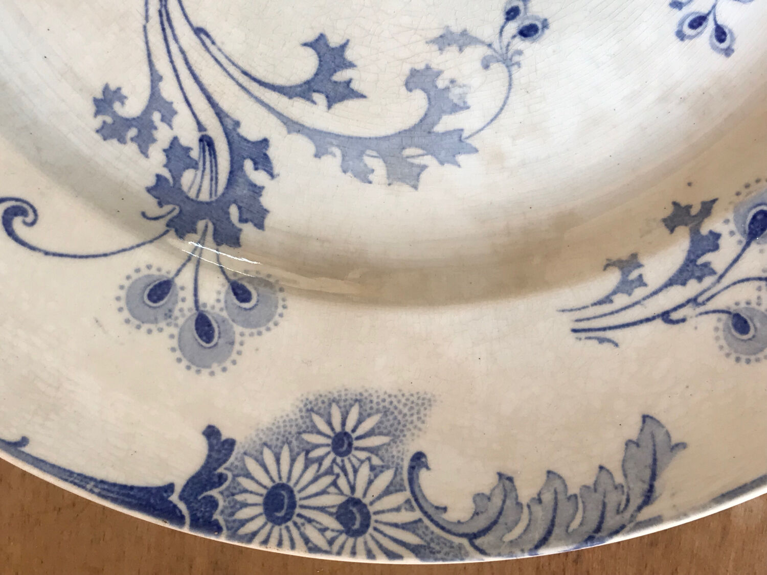 Round iron earth serving dish K&G Lunéville