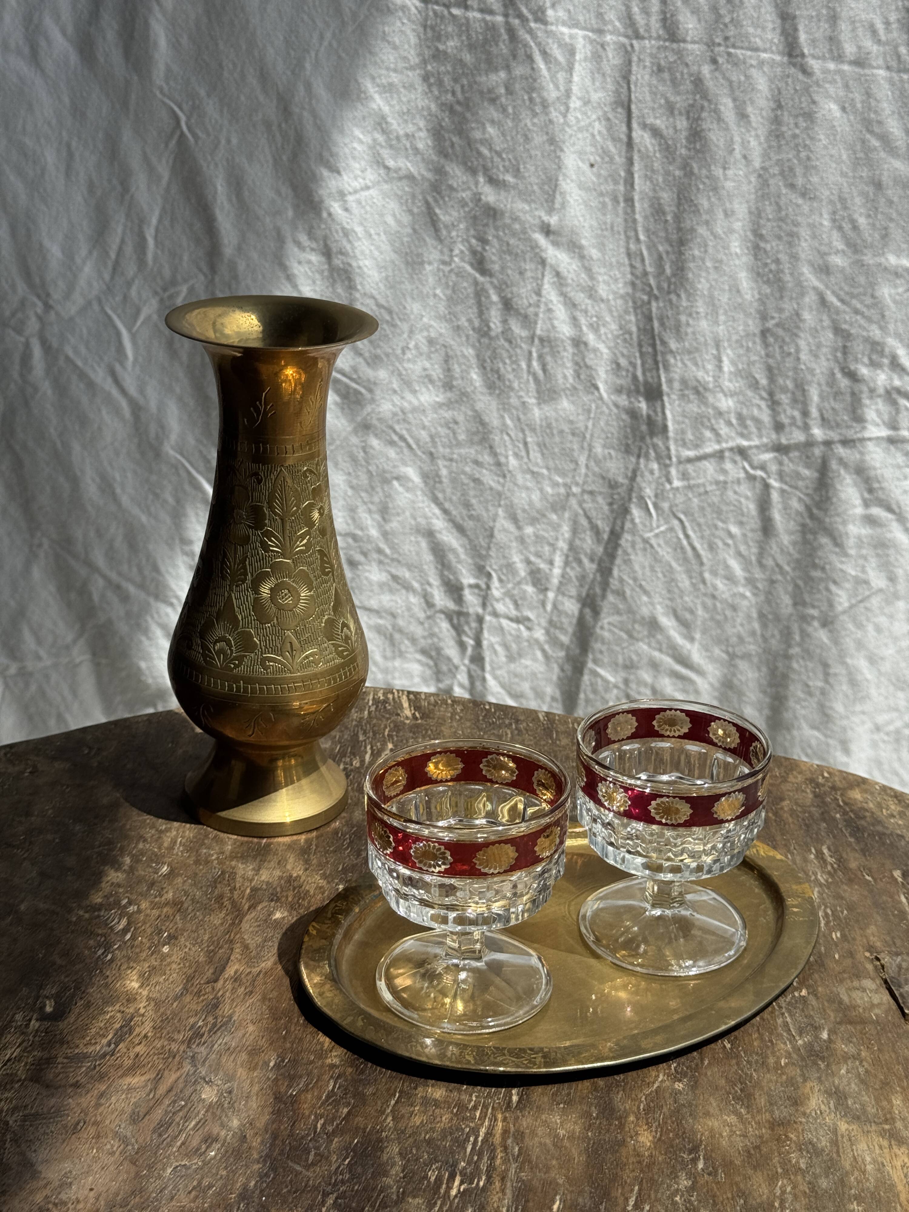 Small vintage Indian oval gold tray L14.5