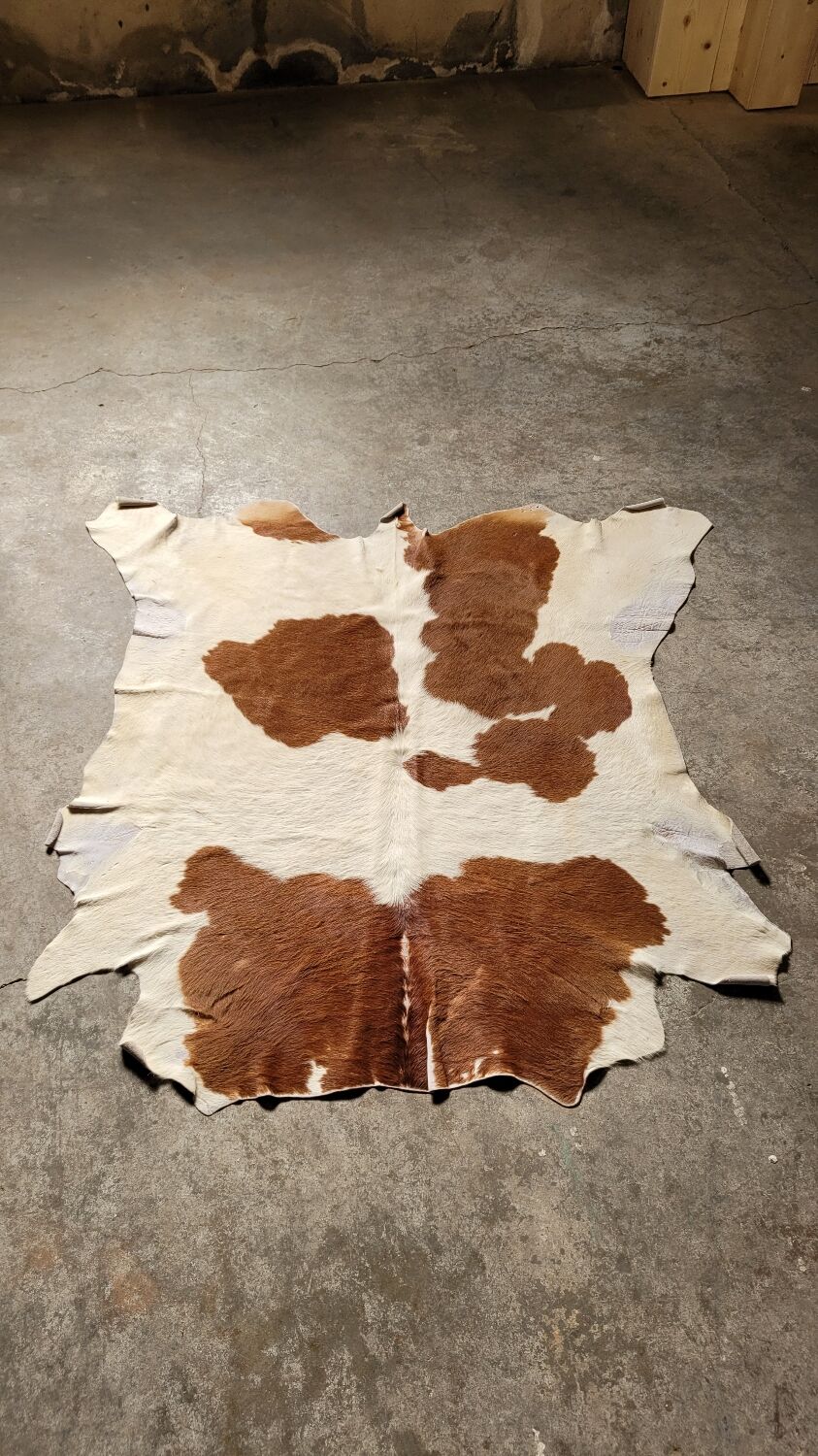Vintage cowhide rug 1970